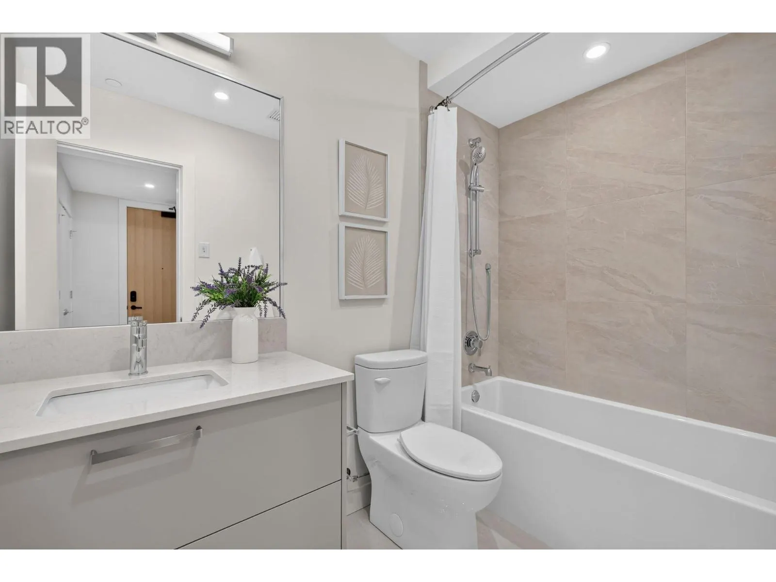 3300 Lakeshore Road Unit# 401
