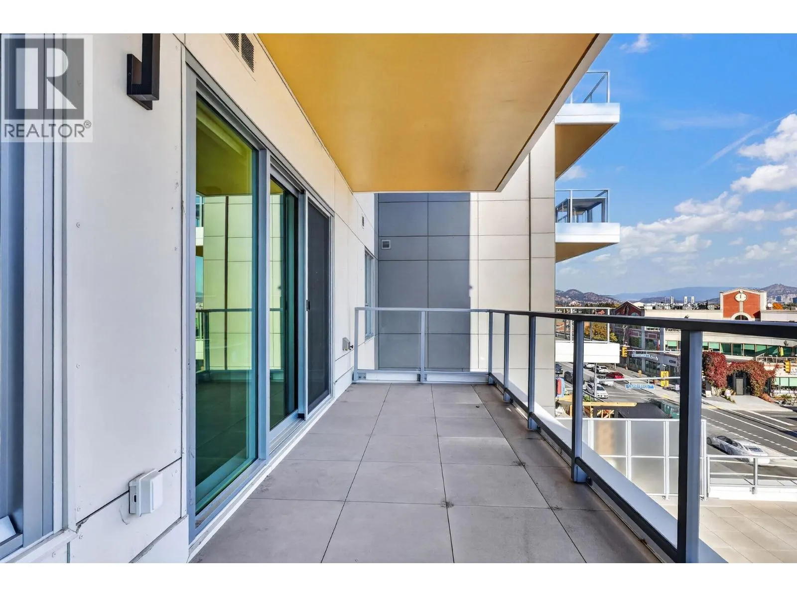 3300 Lakeshore Road Unit# 401
