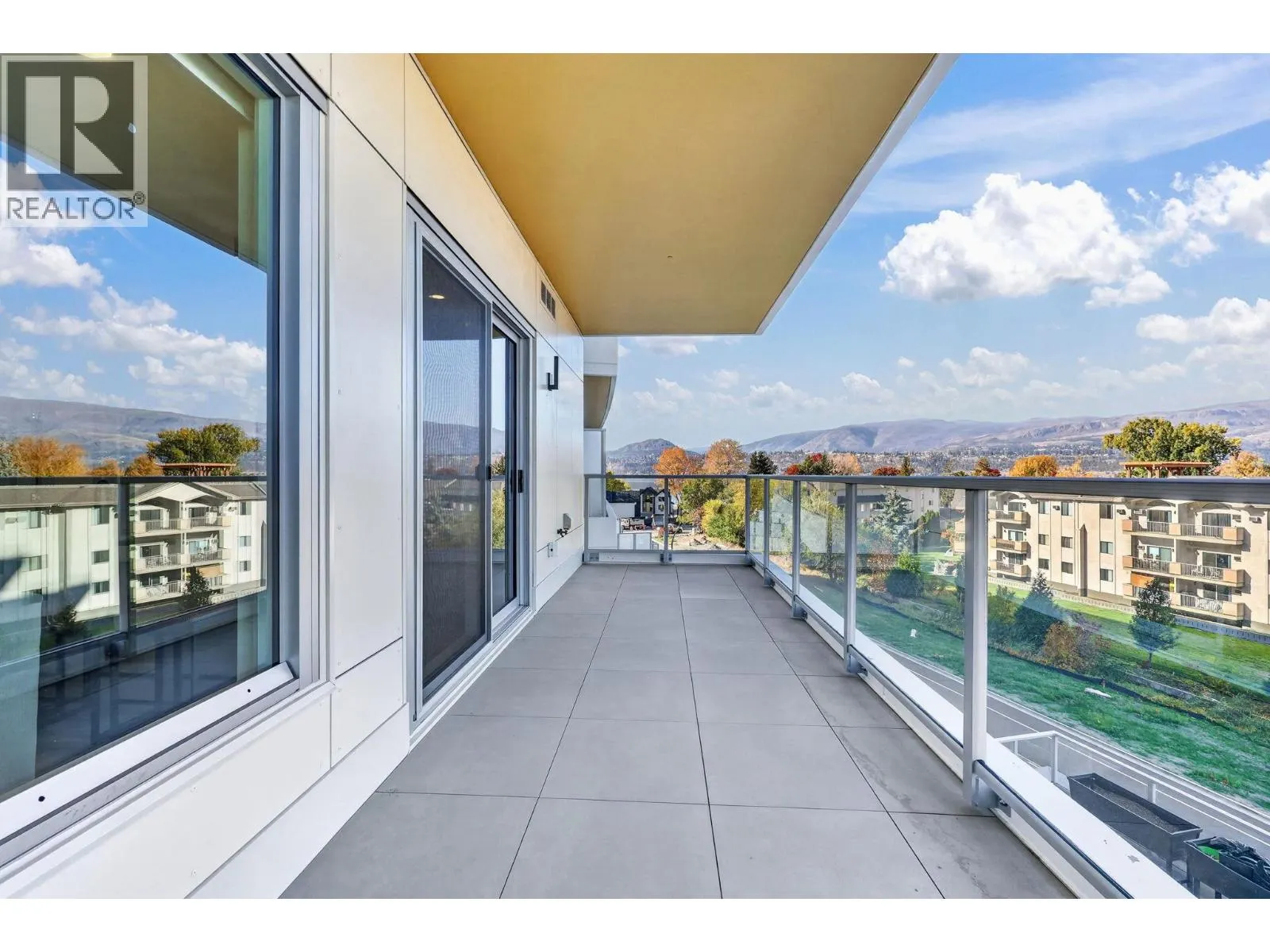 3300 Lakeshore Road Unit# 406