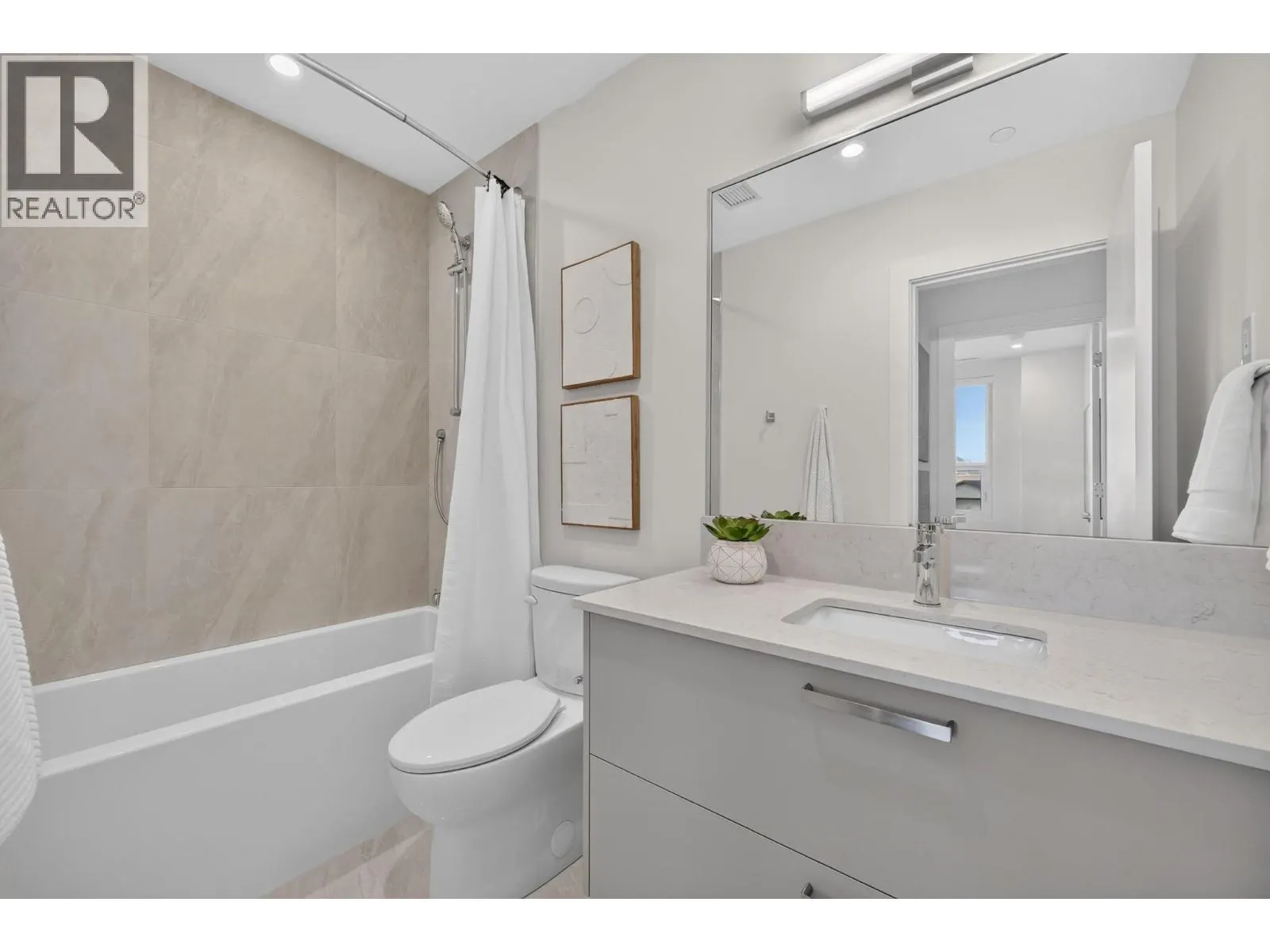 3300 Lakeshore Road Unit# 406