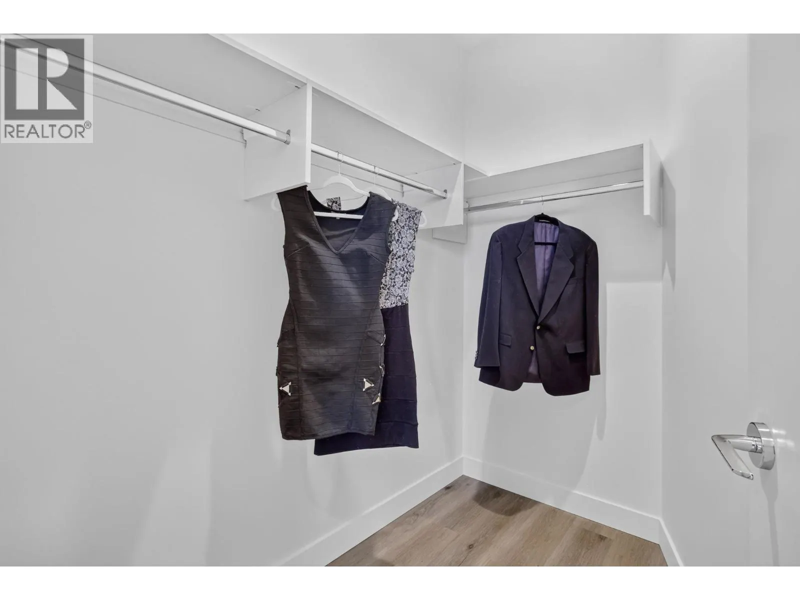 3300 Lakeshore Road Unit# 406