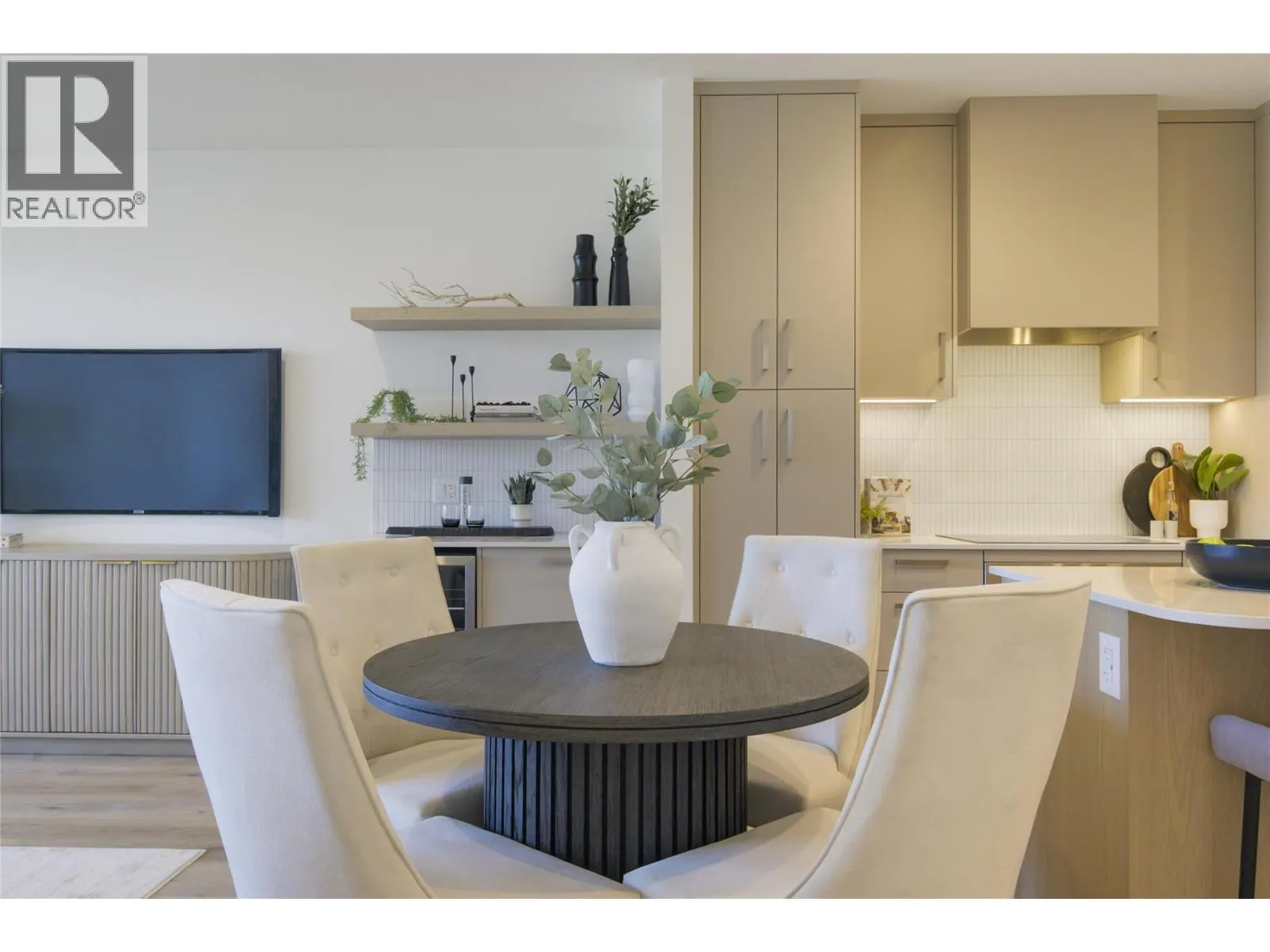 3300 Lakeshore Road Unit# 514