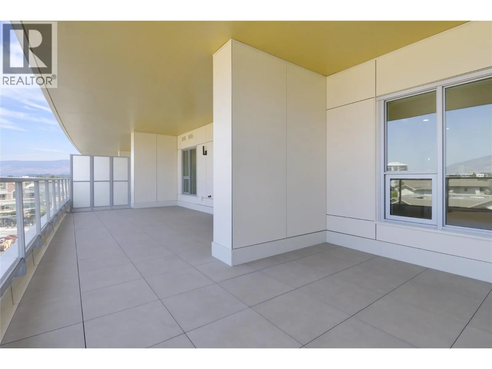 3300 Lakeshore Road Unit# 514