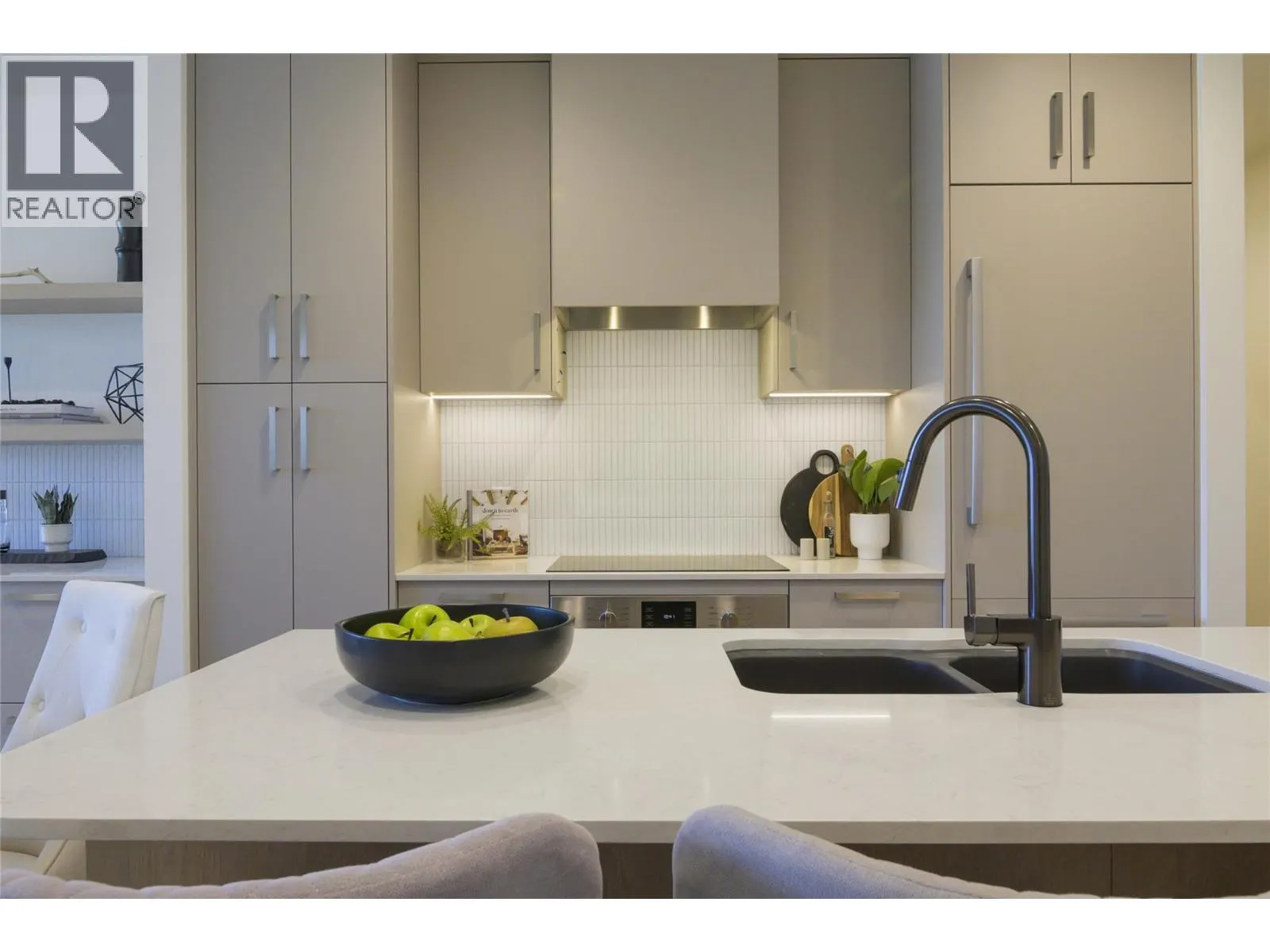 3300 Lakeshore Road Unit# 514