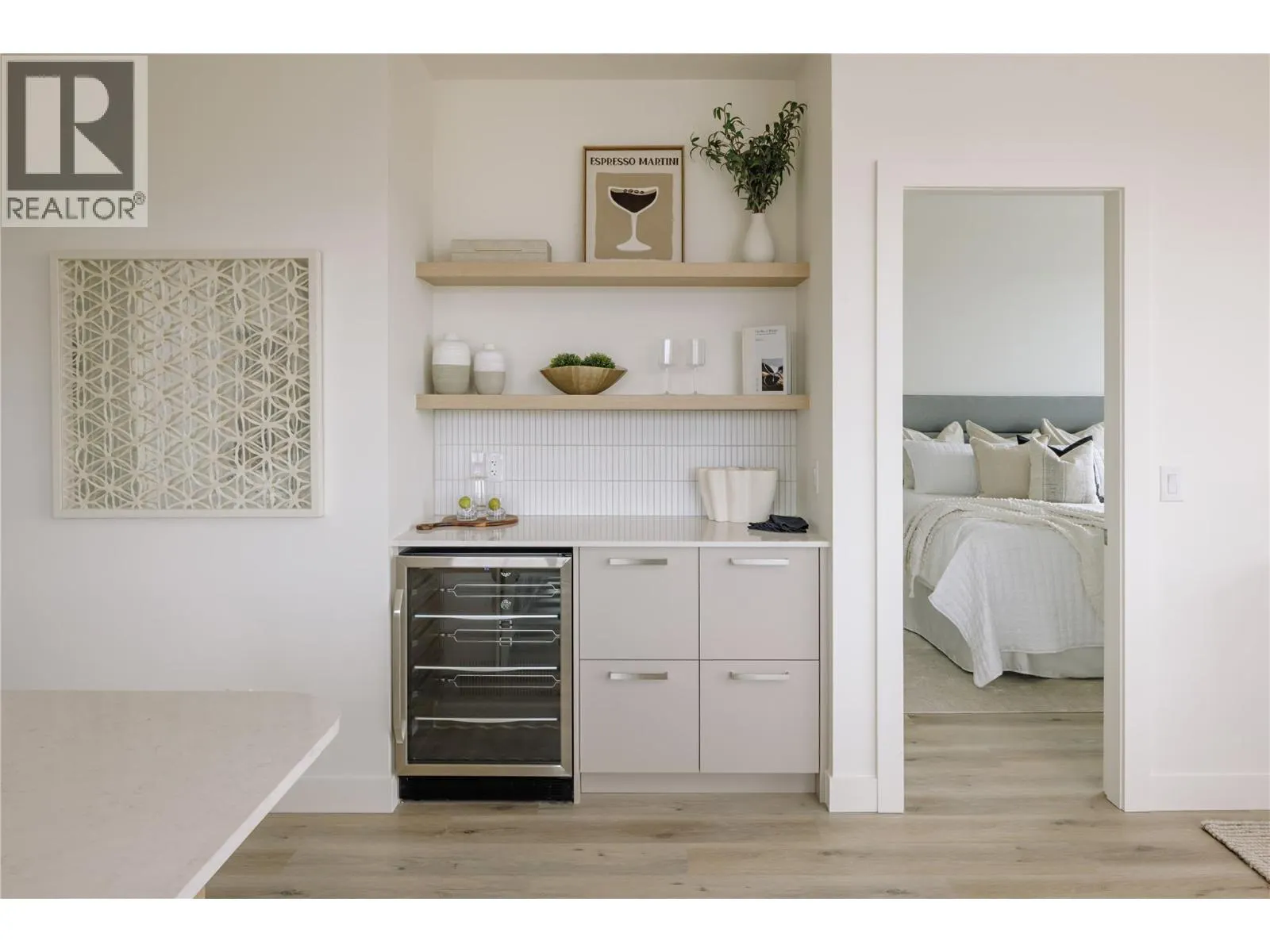 3300 Lakeshore Road Unit# 503