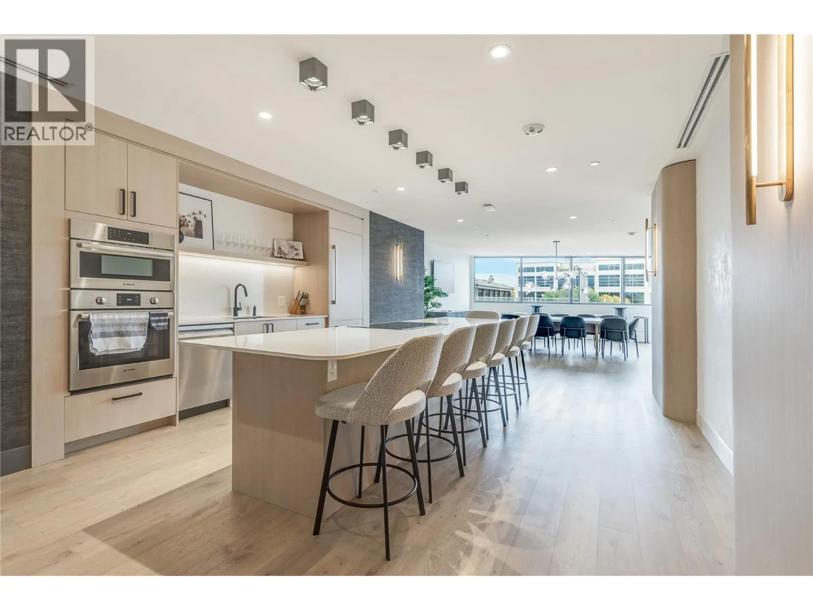 3300 Lakeshore Road Unit# 503