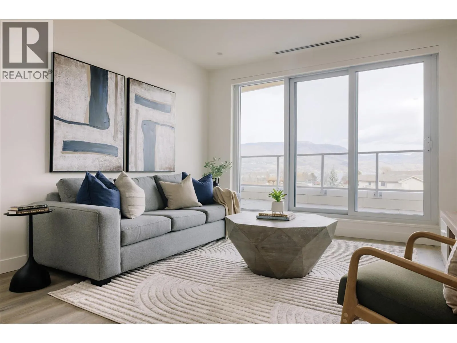 3300 Lakeshore Road Unit# 508