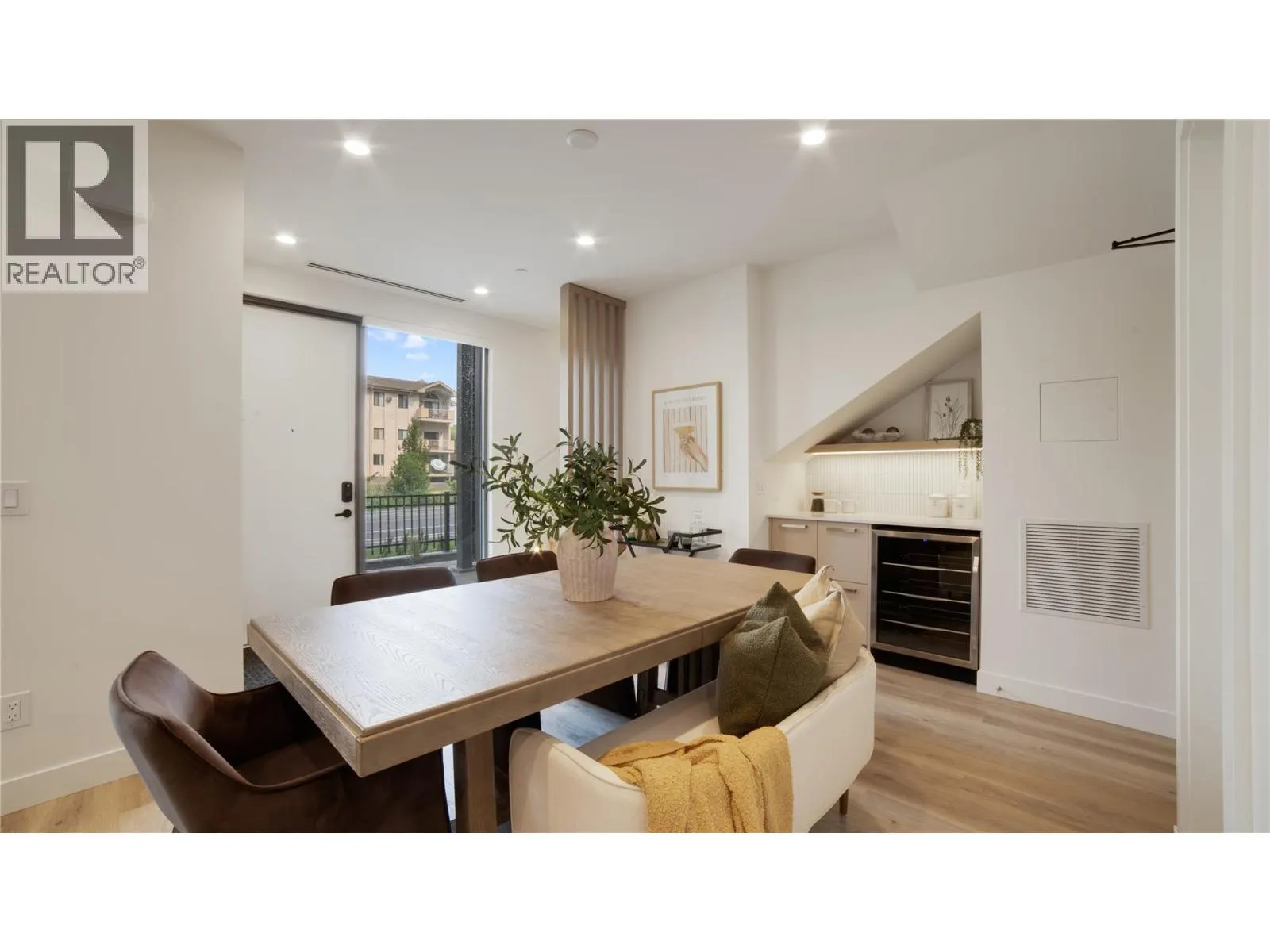472 Lanfranco Road