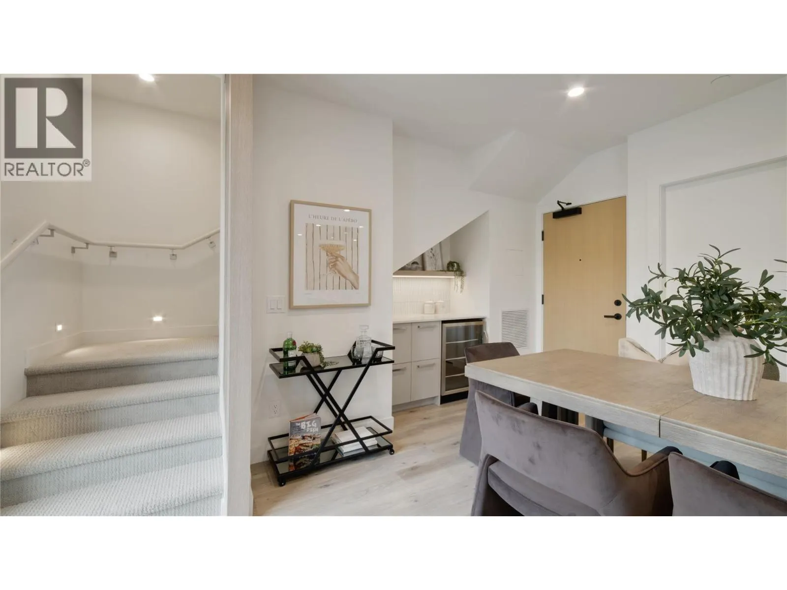 472 Lanfranco Road