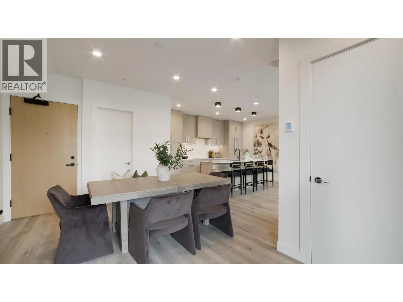 472 Lanfranco Road