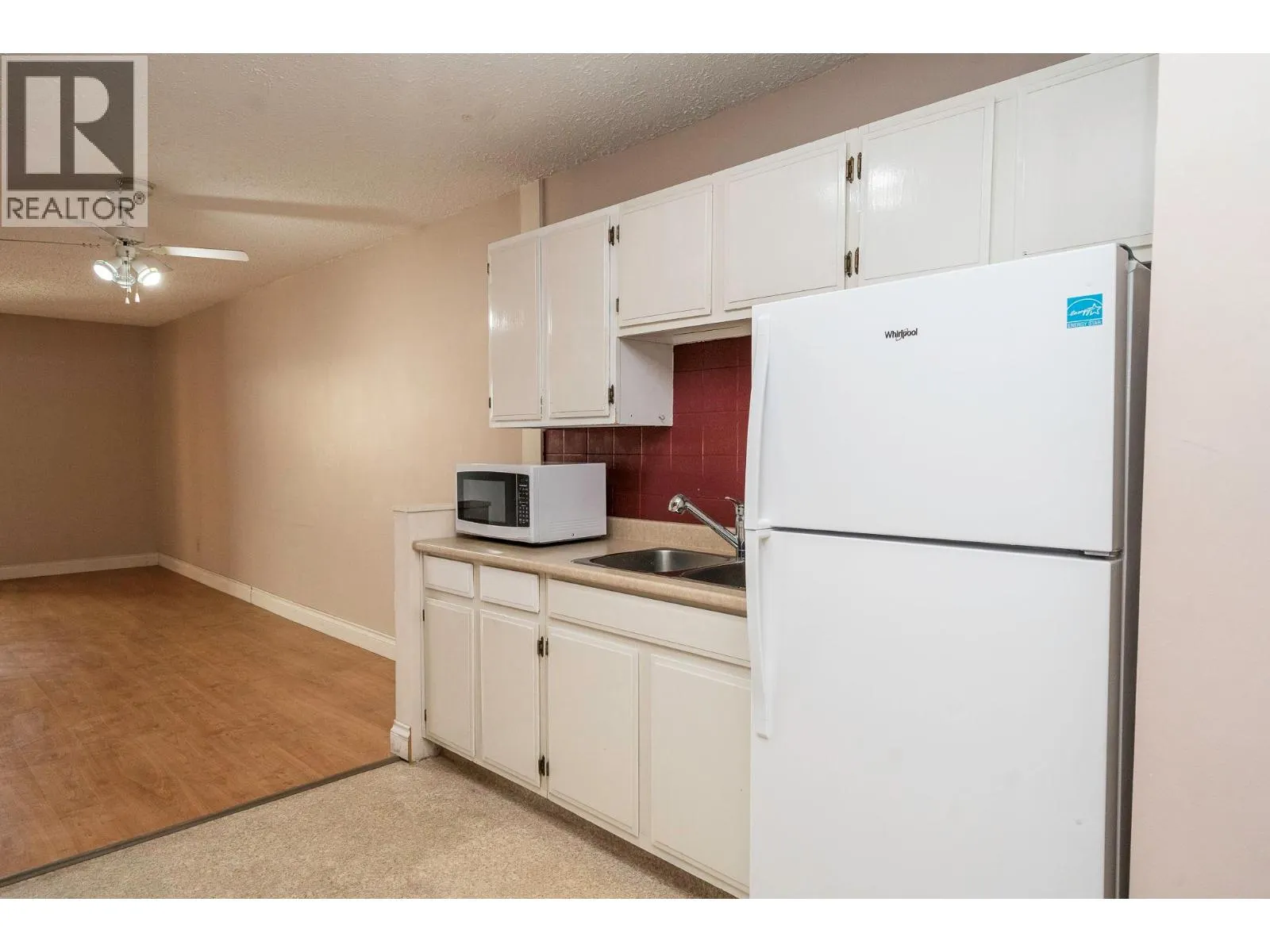 1665 Ufton Court Unit# 220