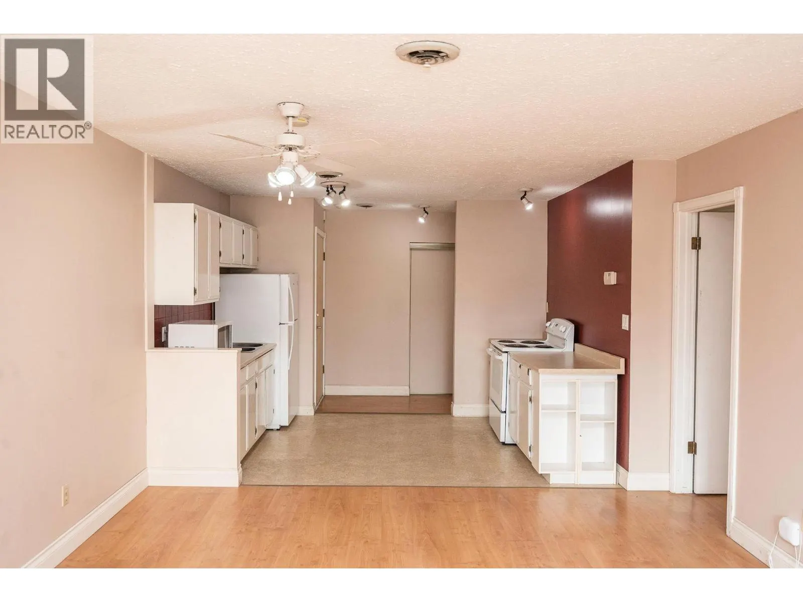1665 Ufton Court Unit# 220