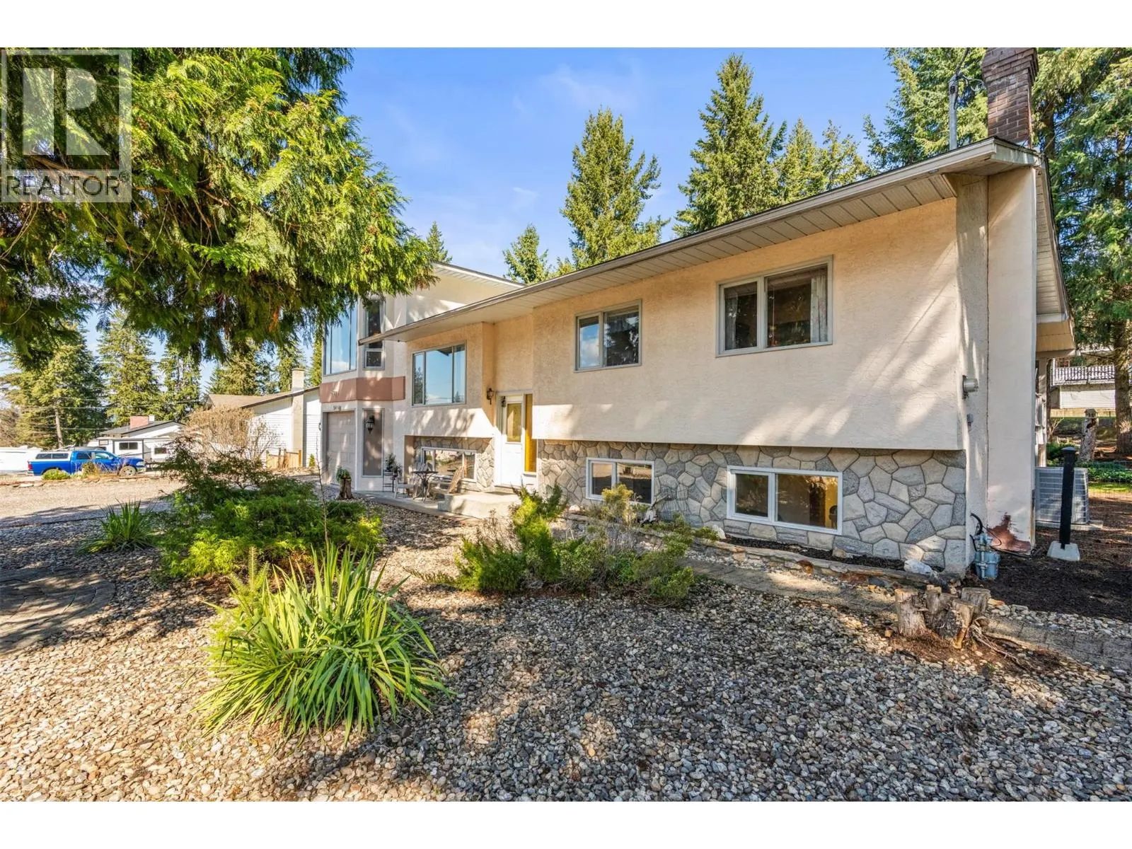 3419 Larch Drive