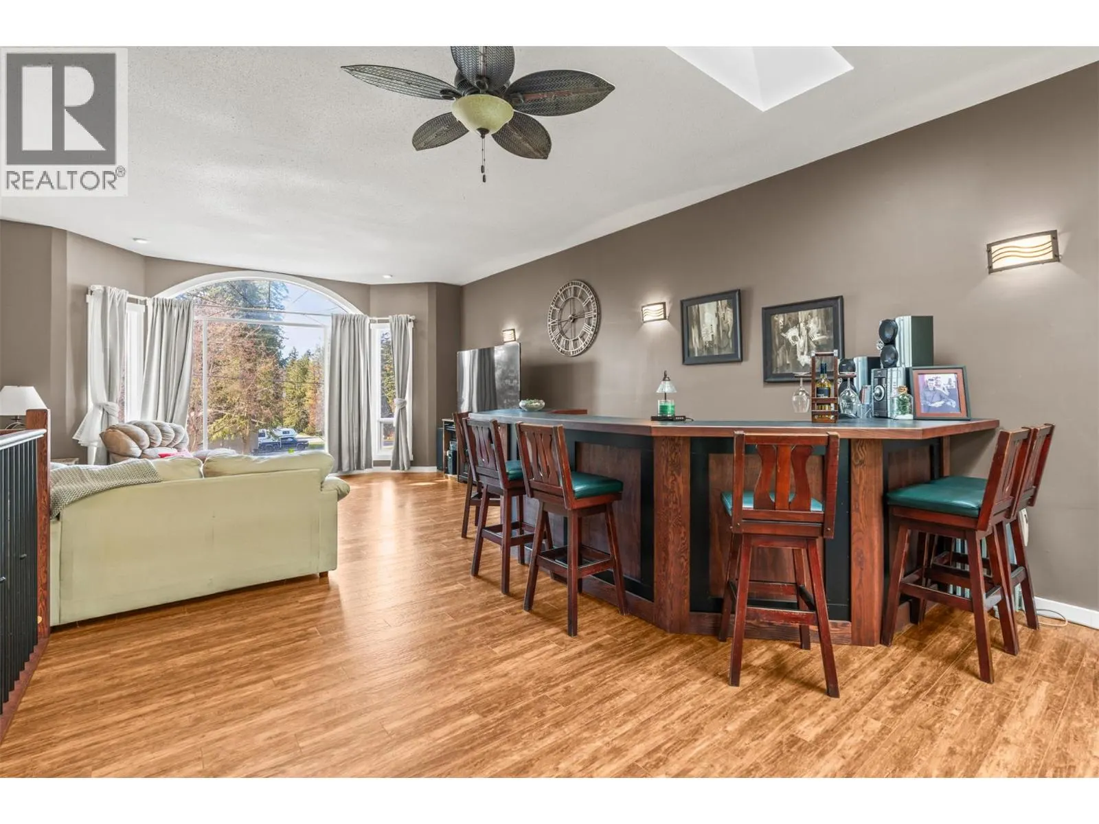 3419 Larch Drive
