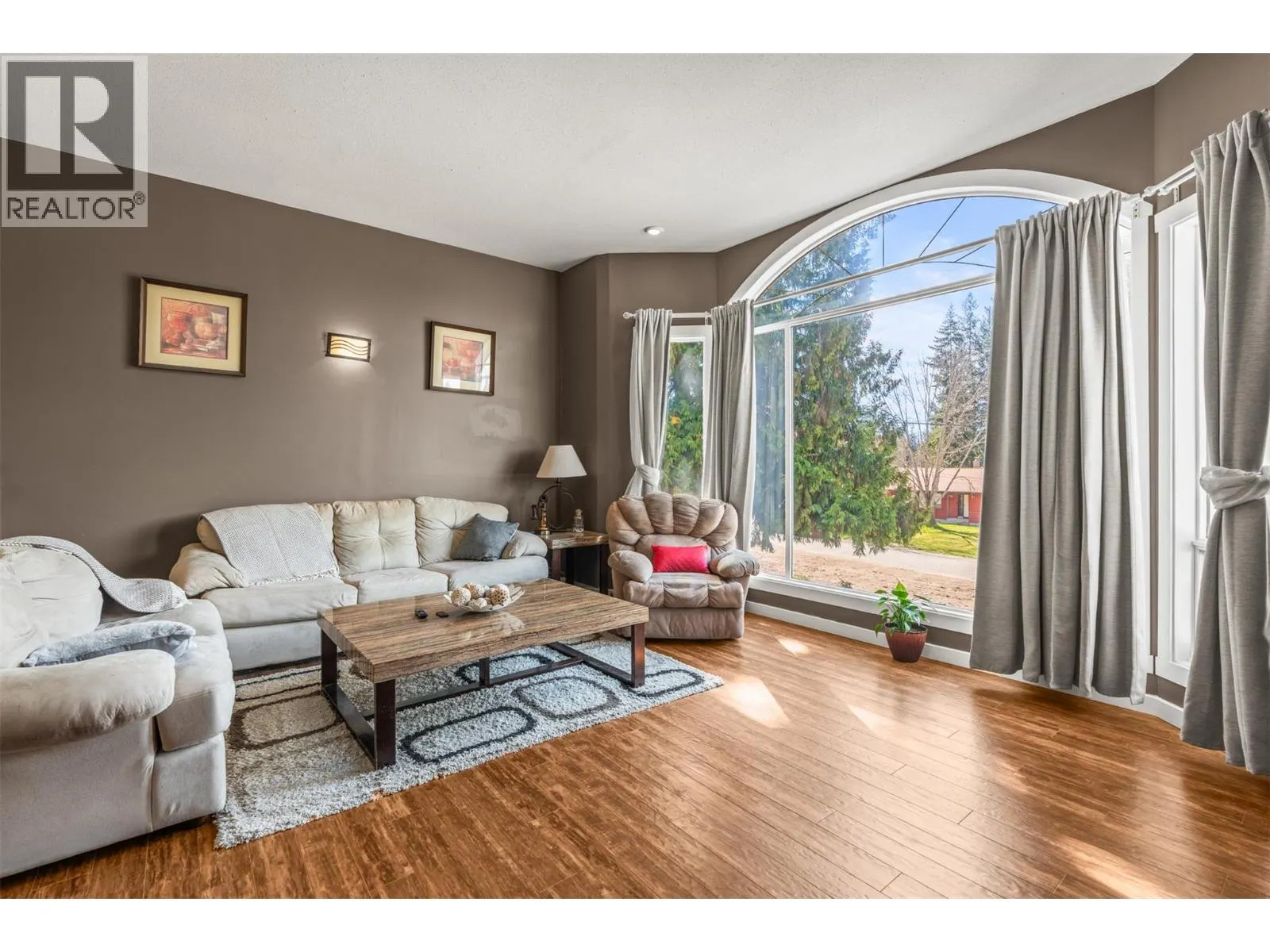 3419 Larch Drive