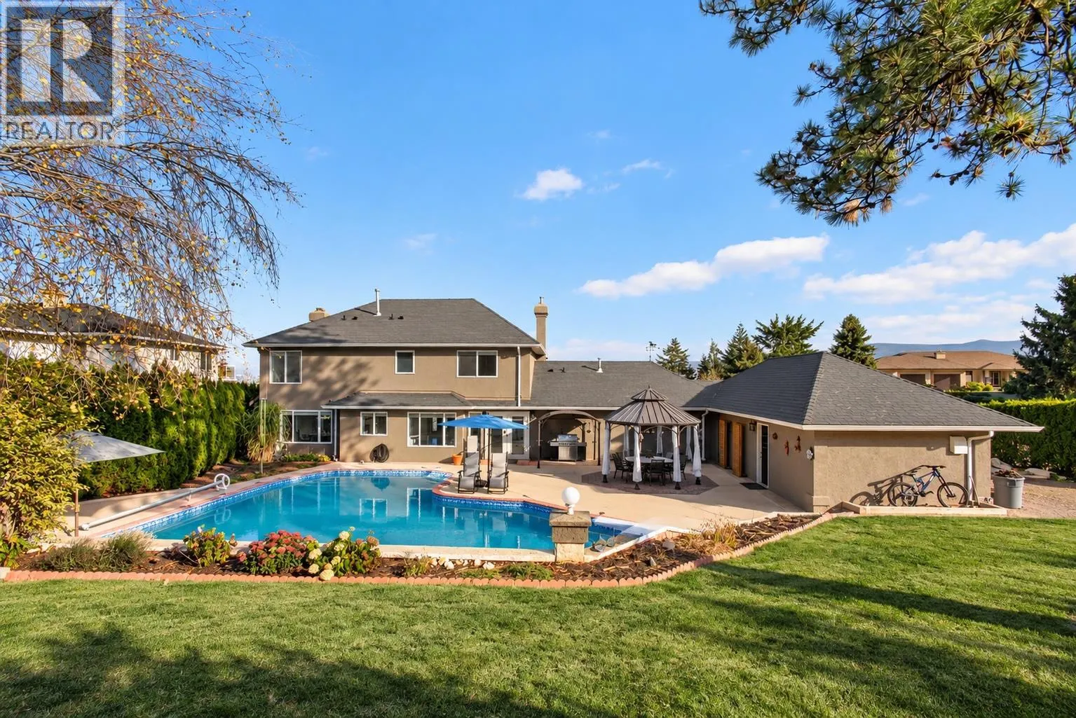 3016 Lakeview Cove Road