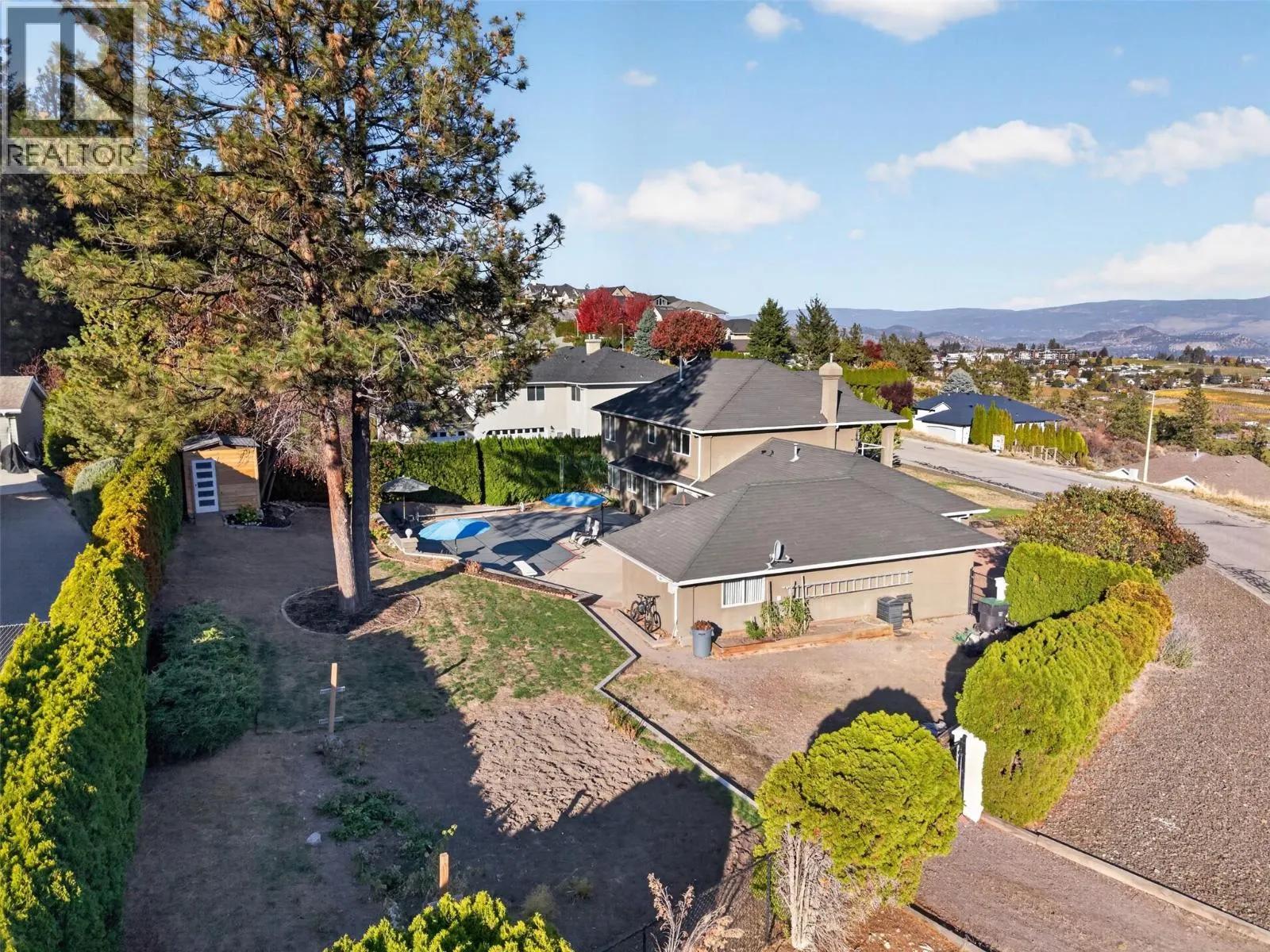 3016 Lakeview Cove Road