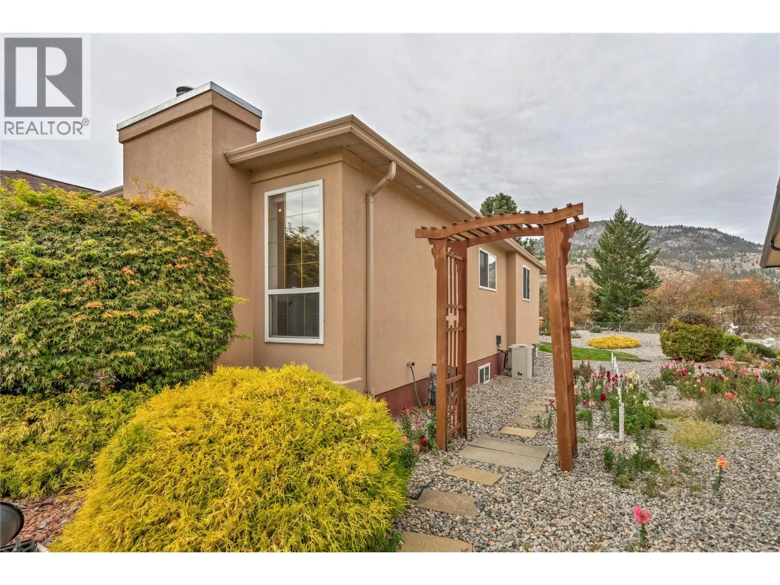 448 Ridge Place