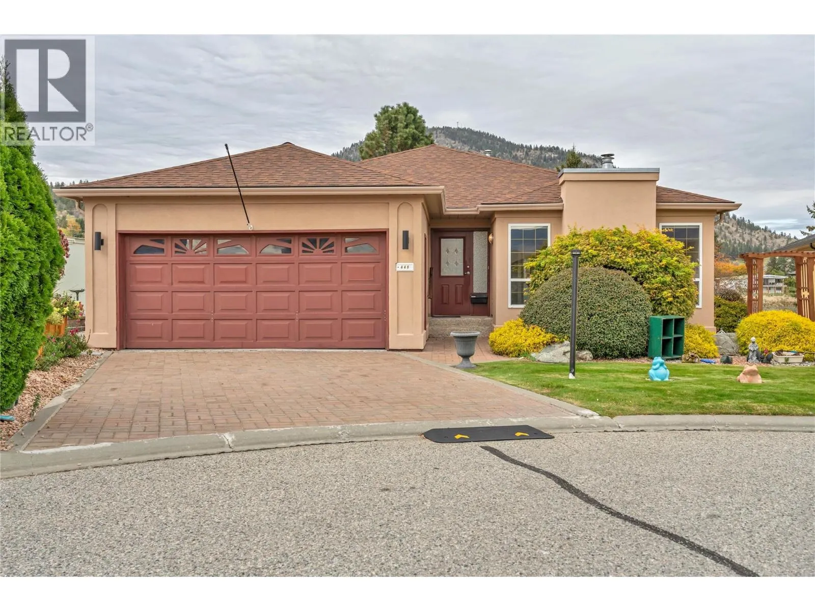448 Ridge Place