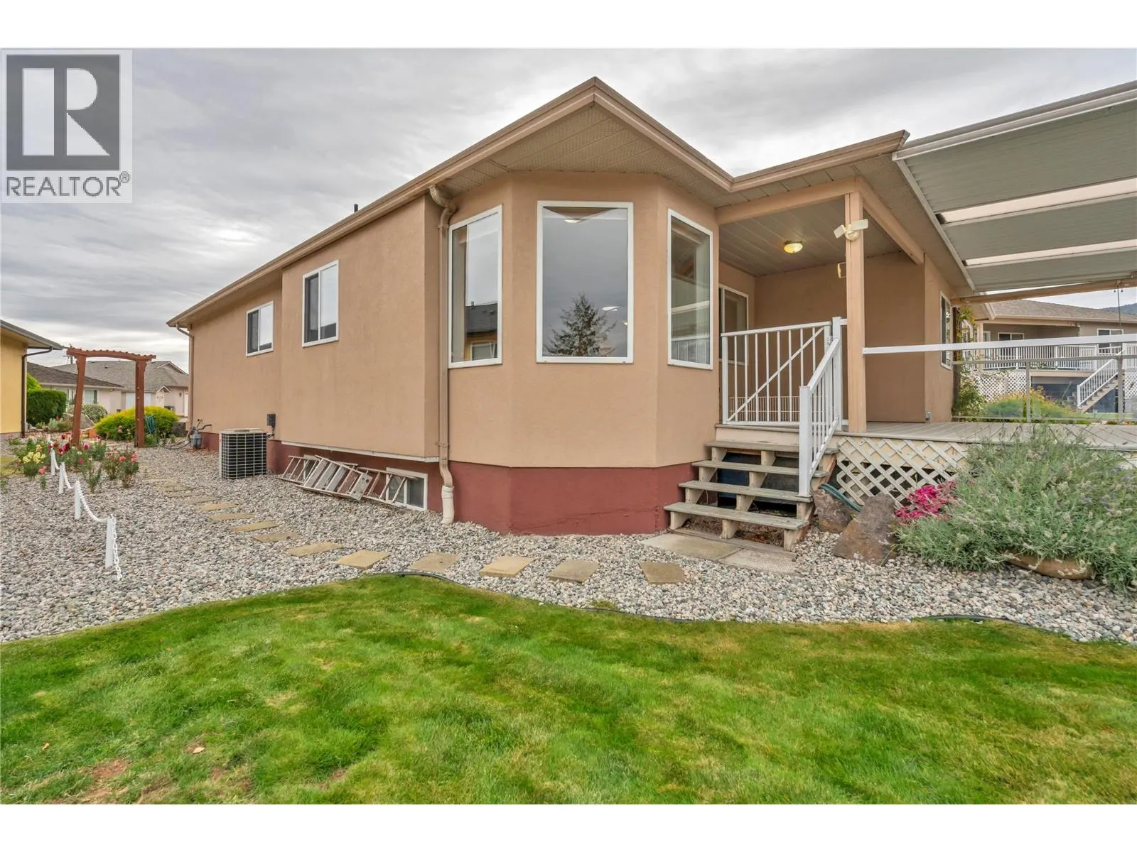 448 Ridge Place