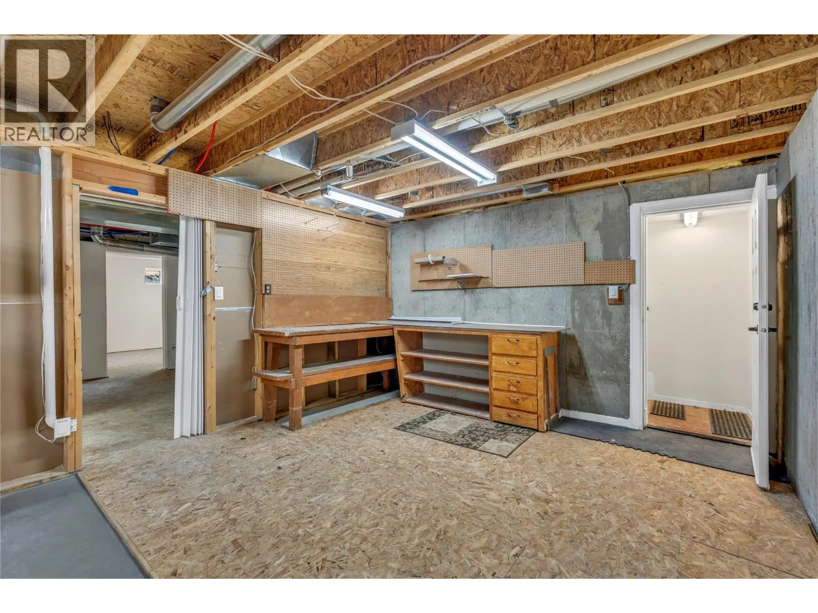 448 Ridge Place