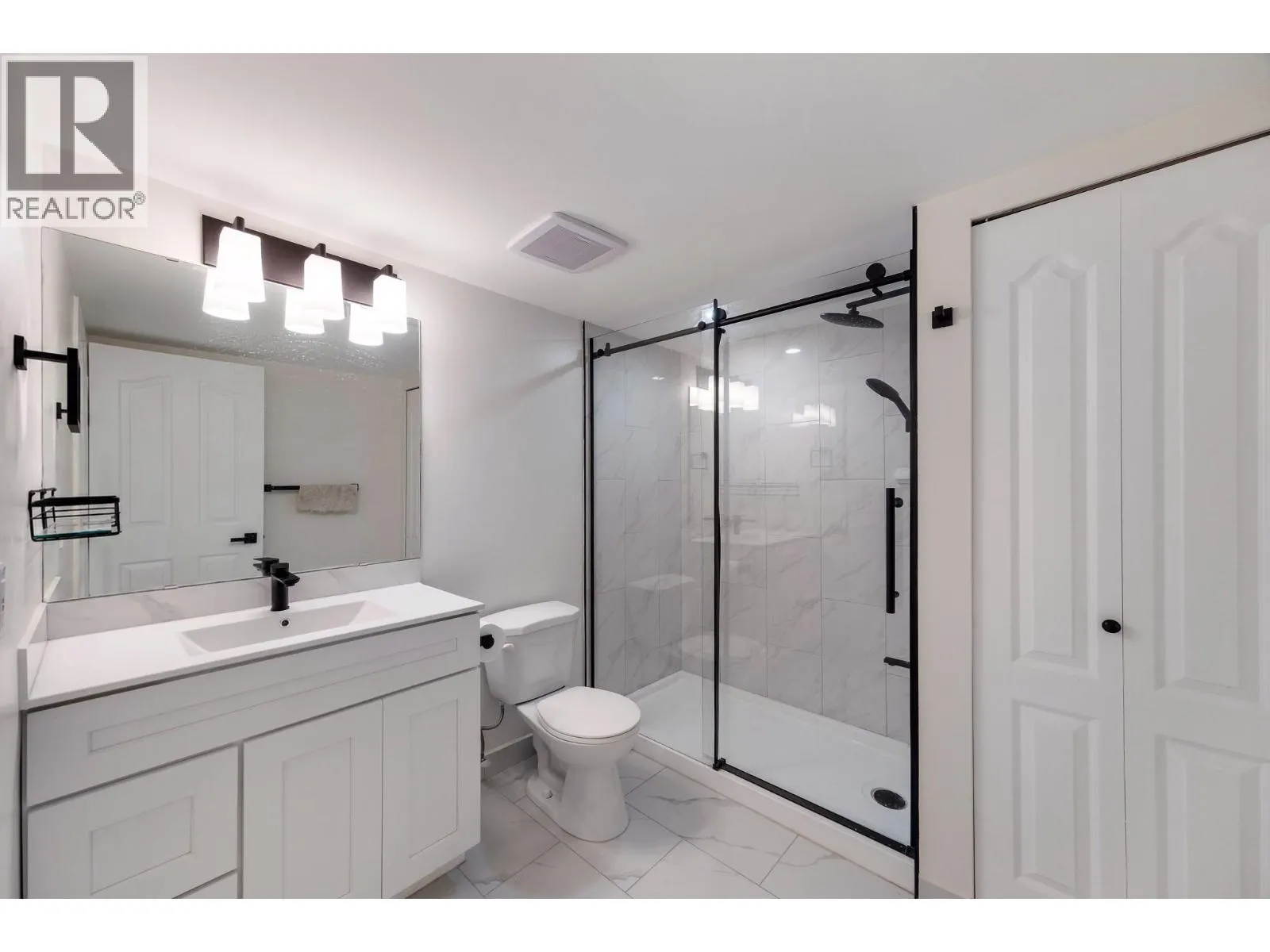 2800 DOUCETTE Drive