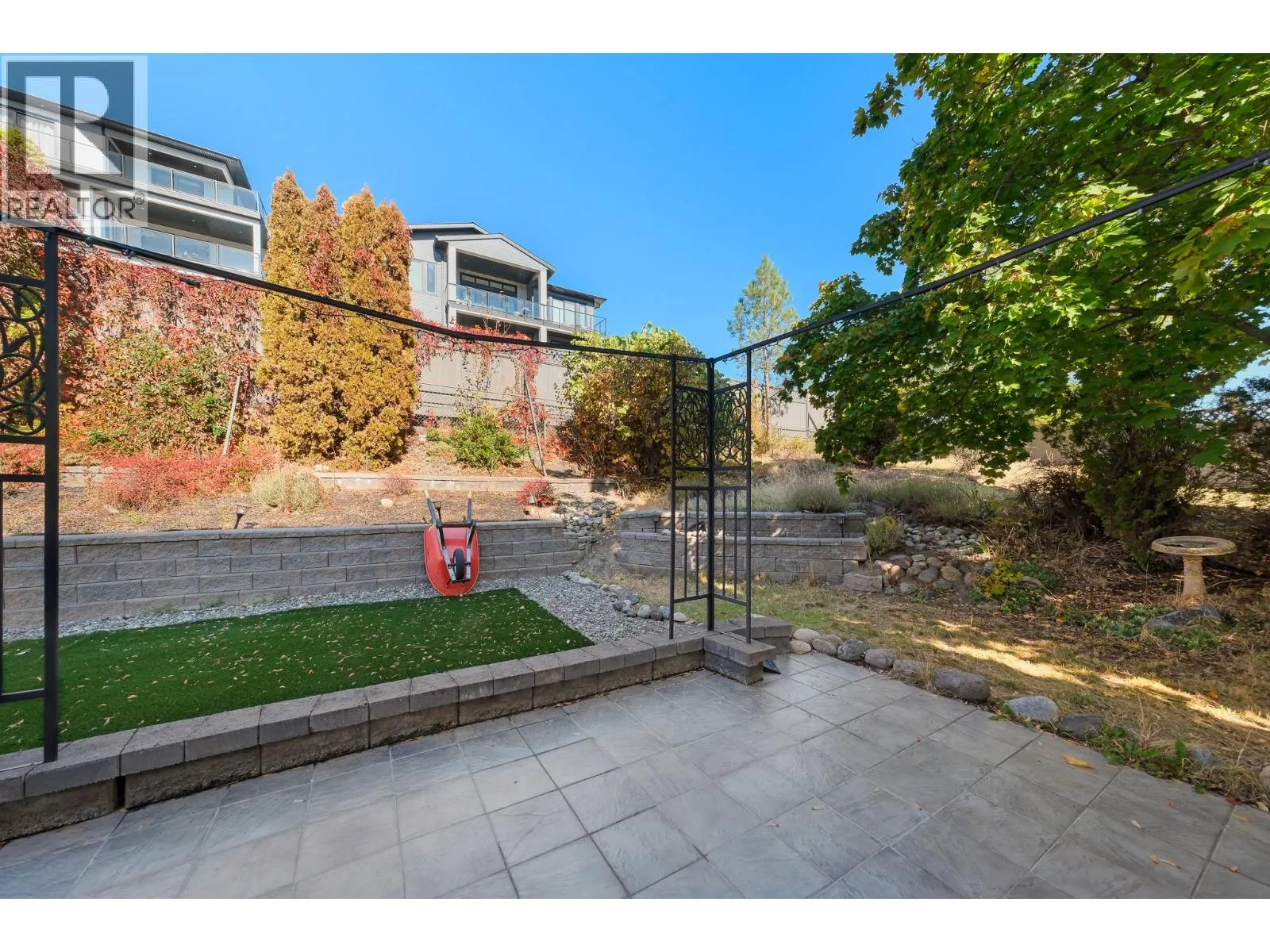 2800 DOUCETTE Drive