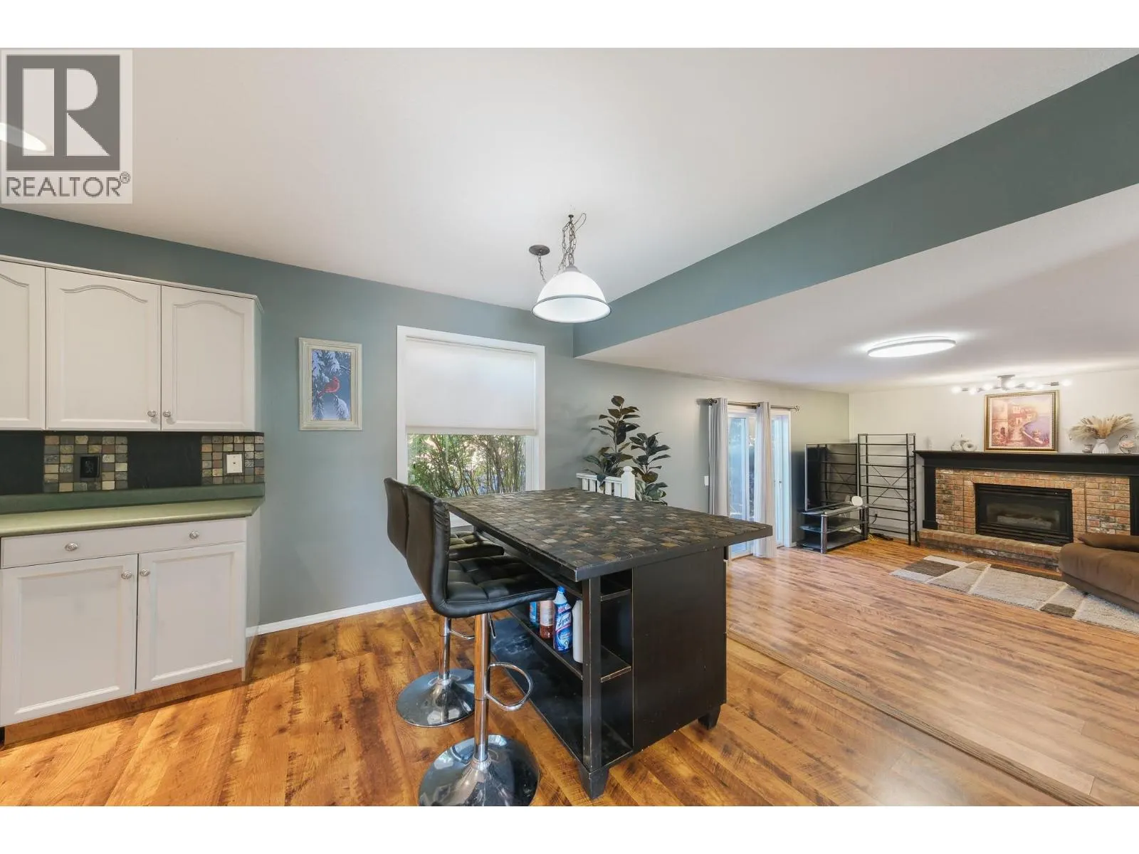 2800 DOUCETTE Drive