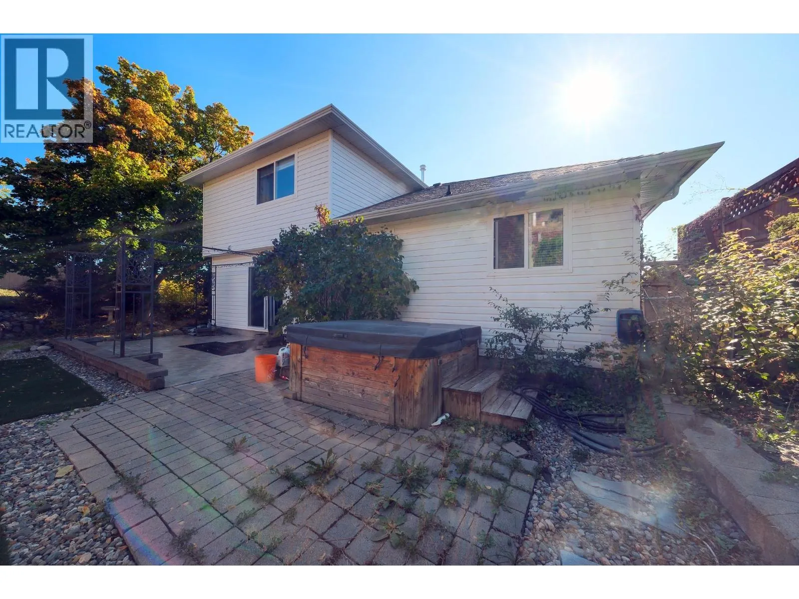 2800 DOUCETTE Drive