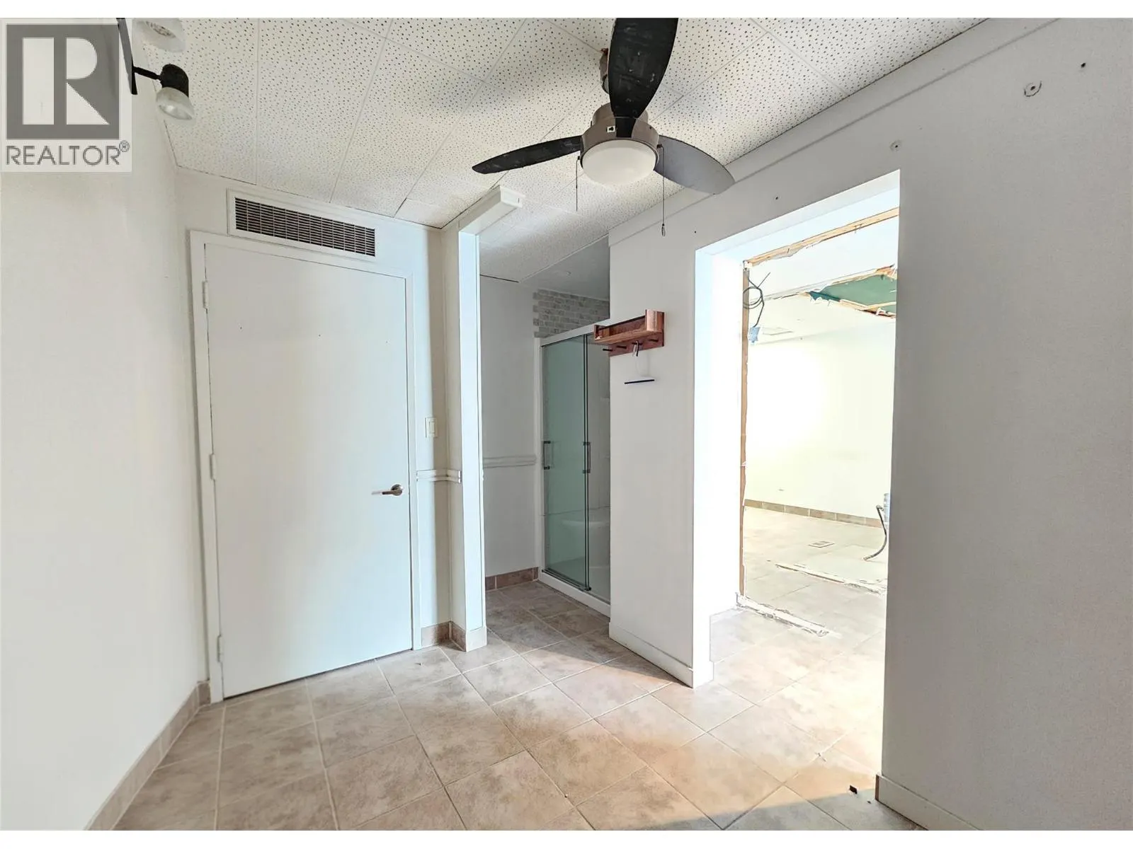 545 Lawrence Avenue Unit# B
