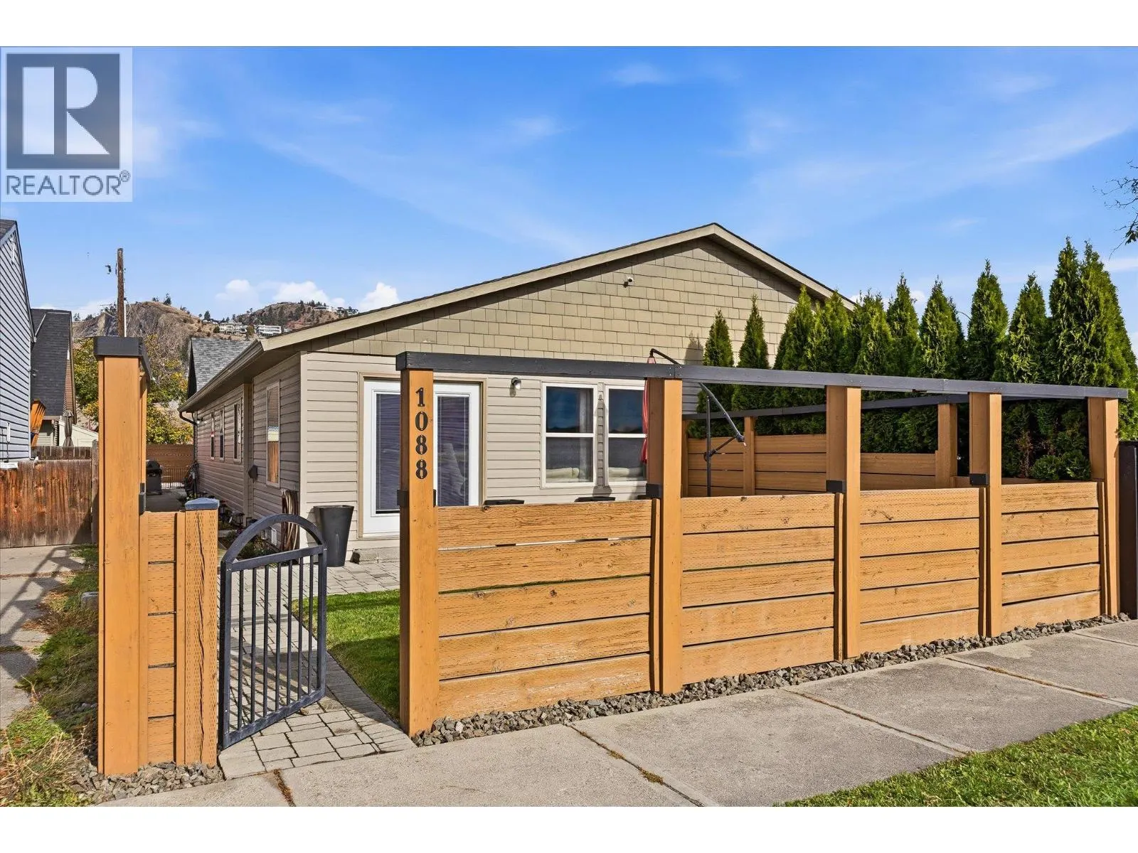 1088 Coronation Avenue