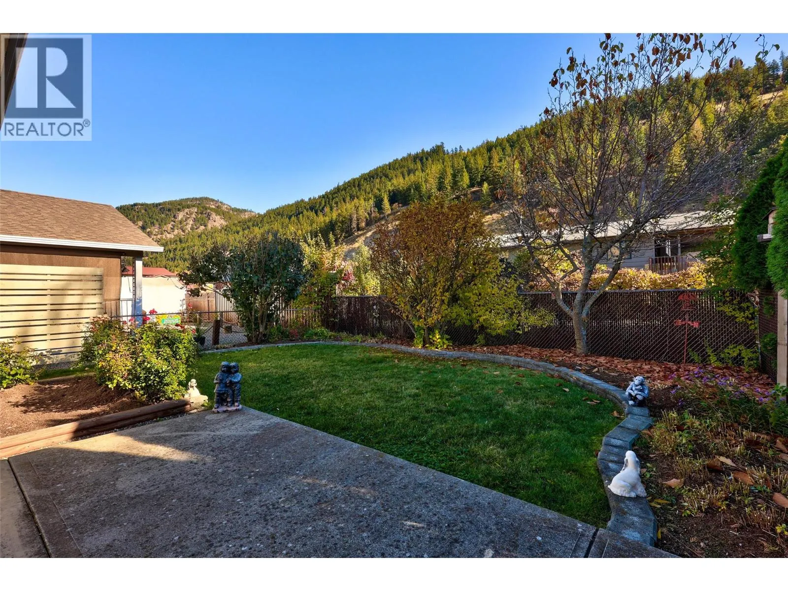 123 Leighton Avenue