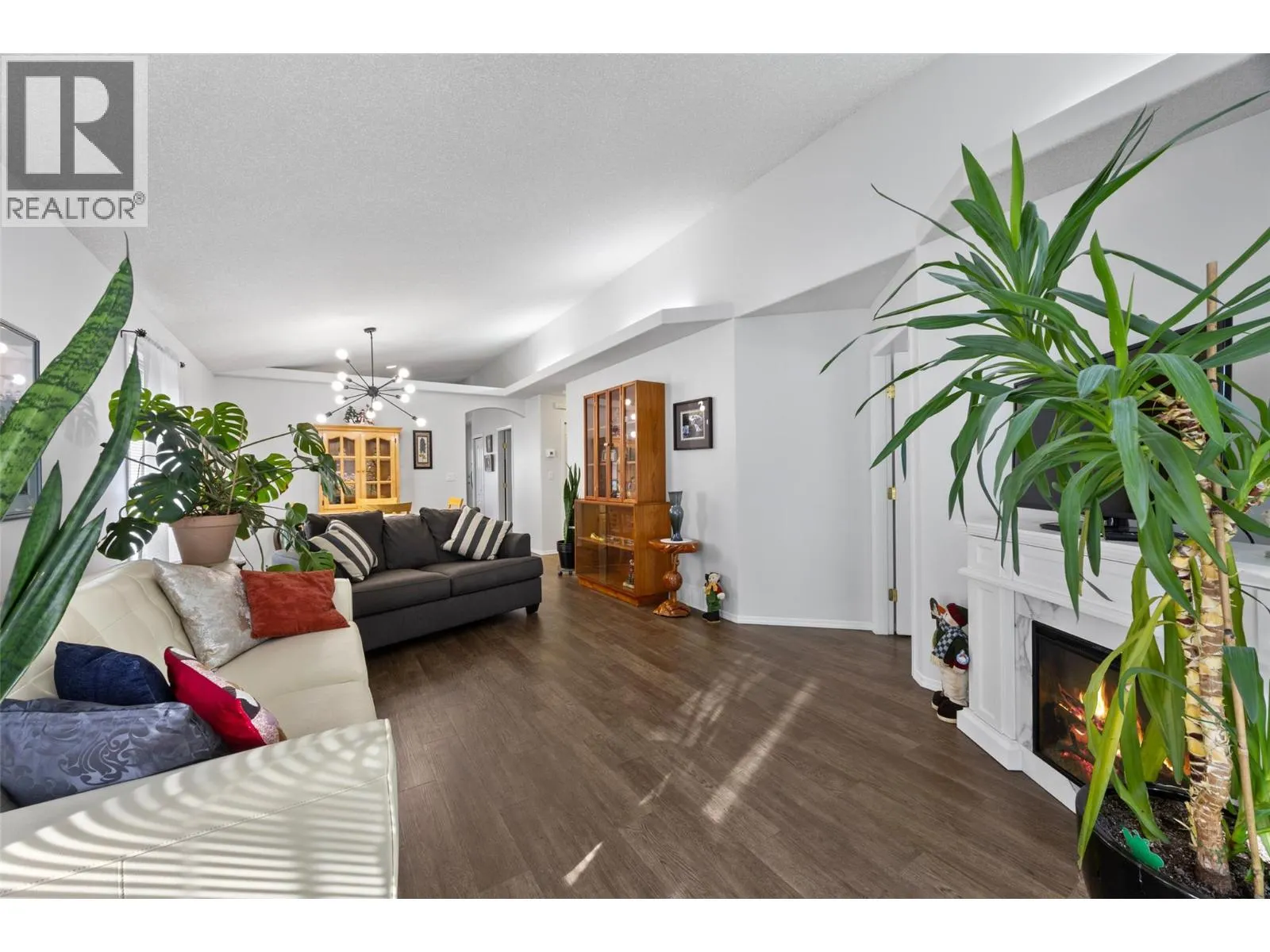 123 Leighton Avenue