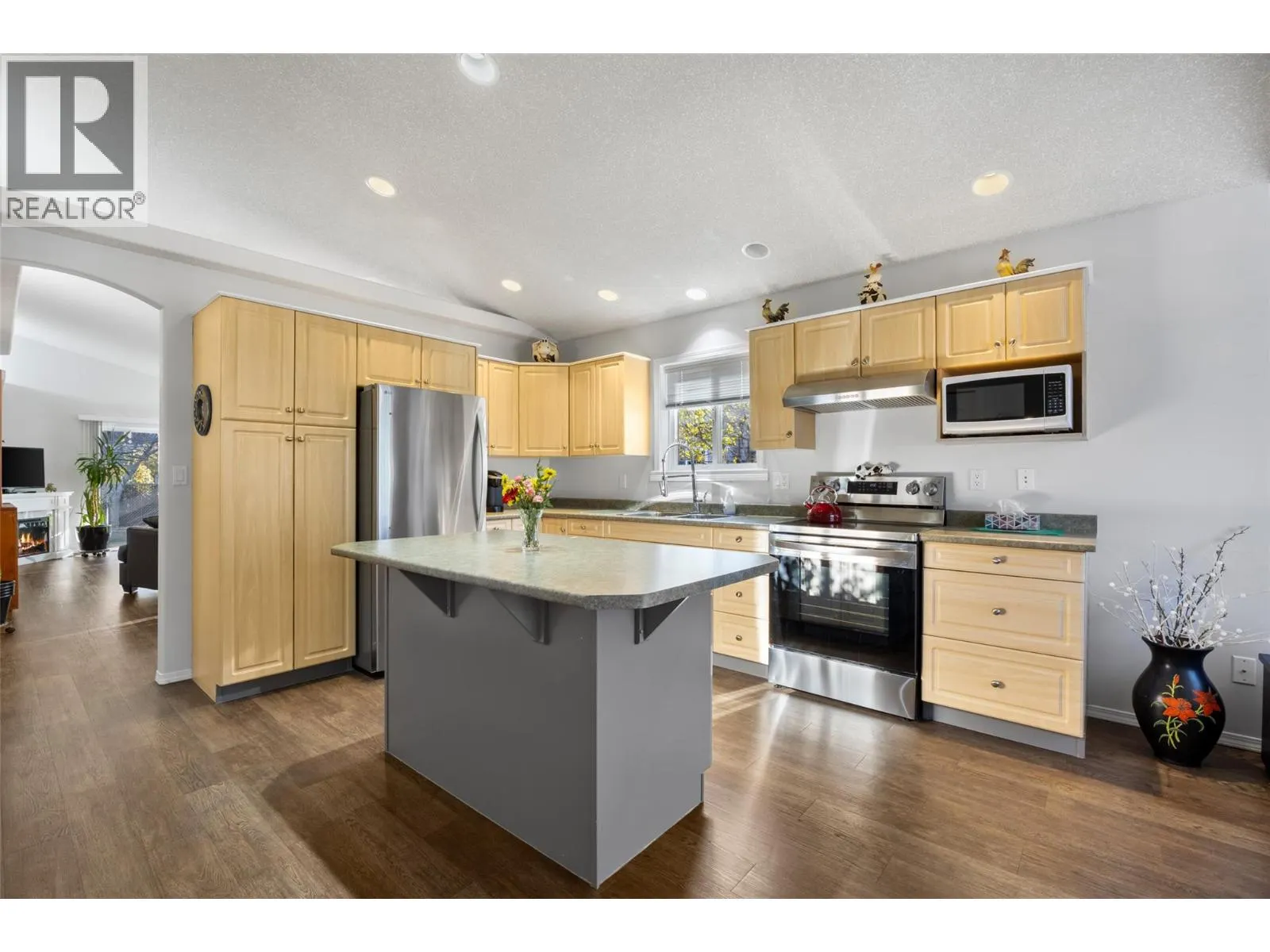 123 Leighton Avenue
