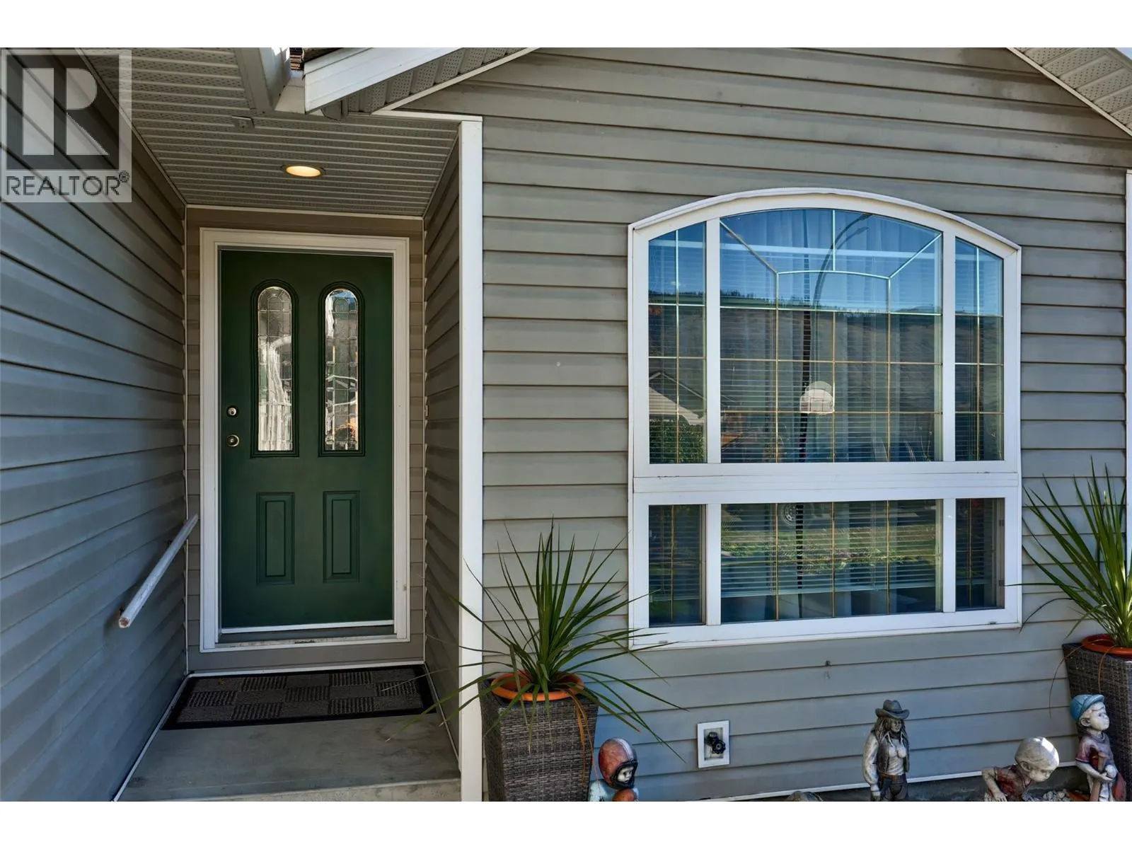123 Leighton Avenue