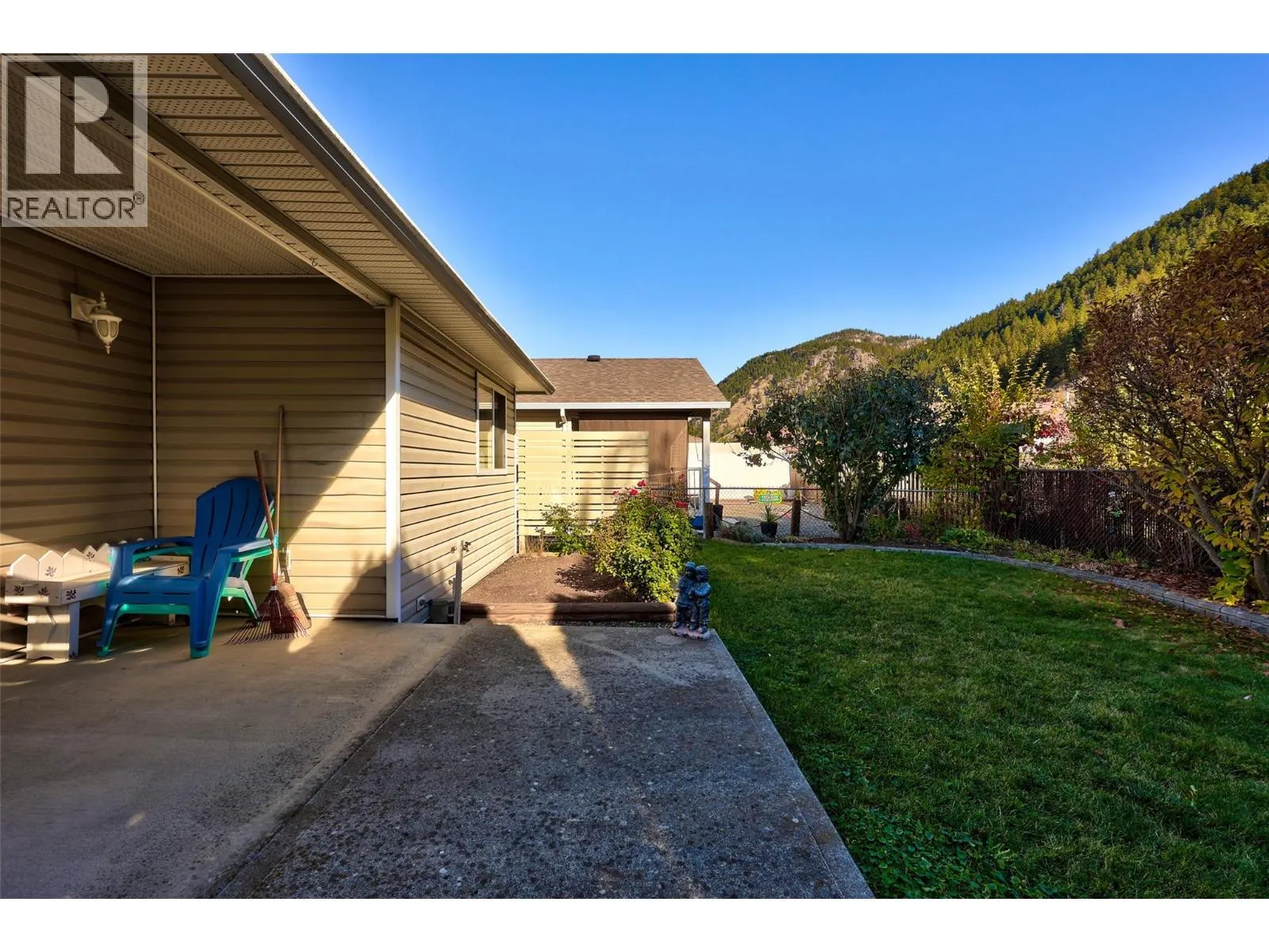 123 Leighton Avenue