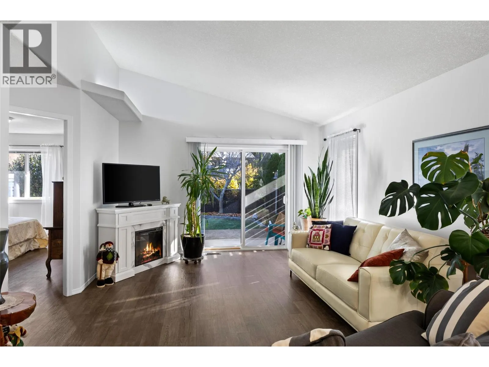 123 Leighton Avenue