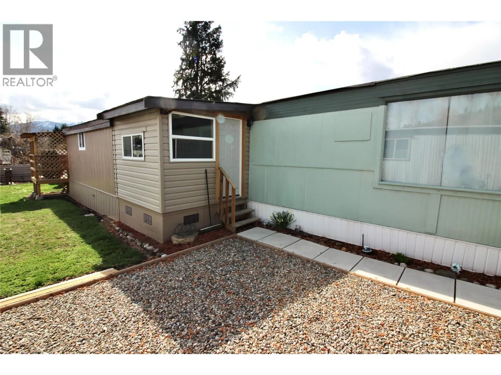 1881 Boucherie Road Unit# 56