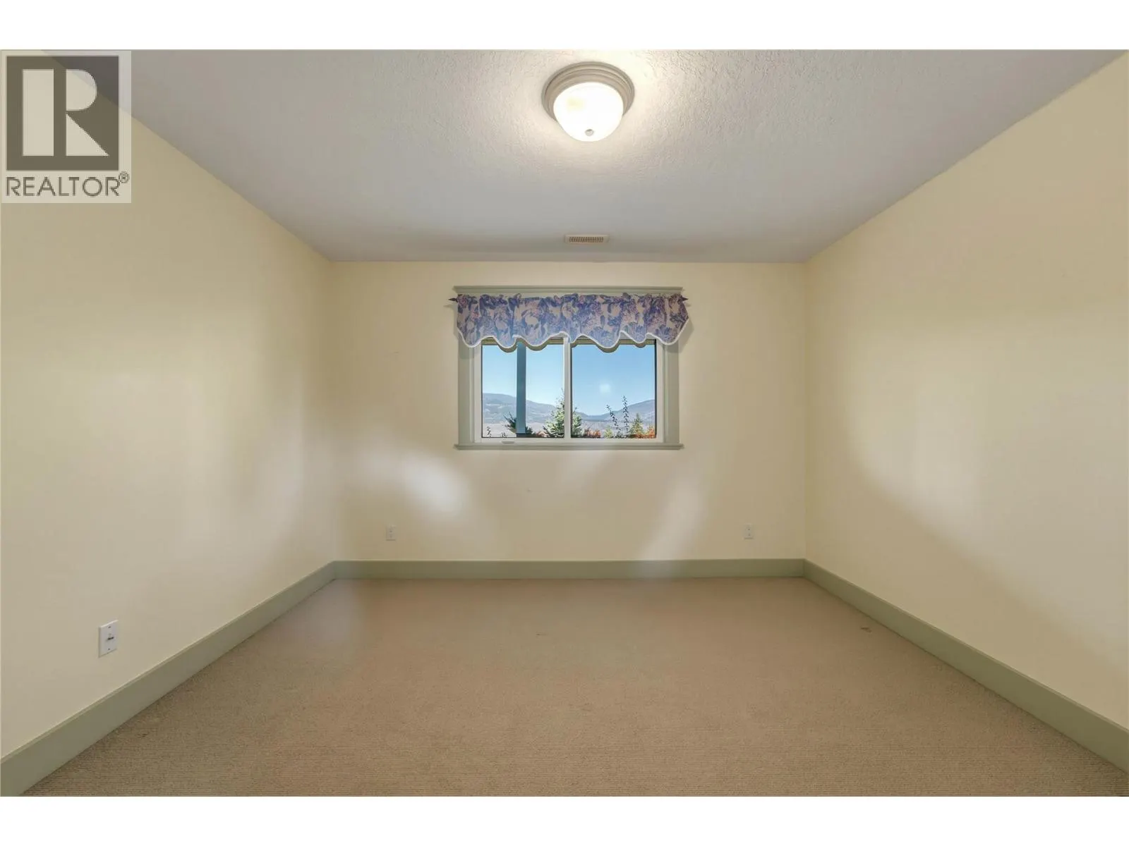 55 Peregrine Way