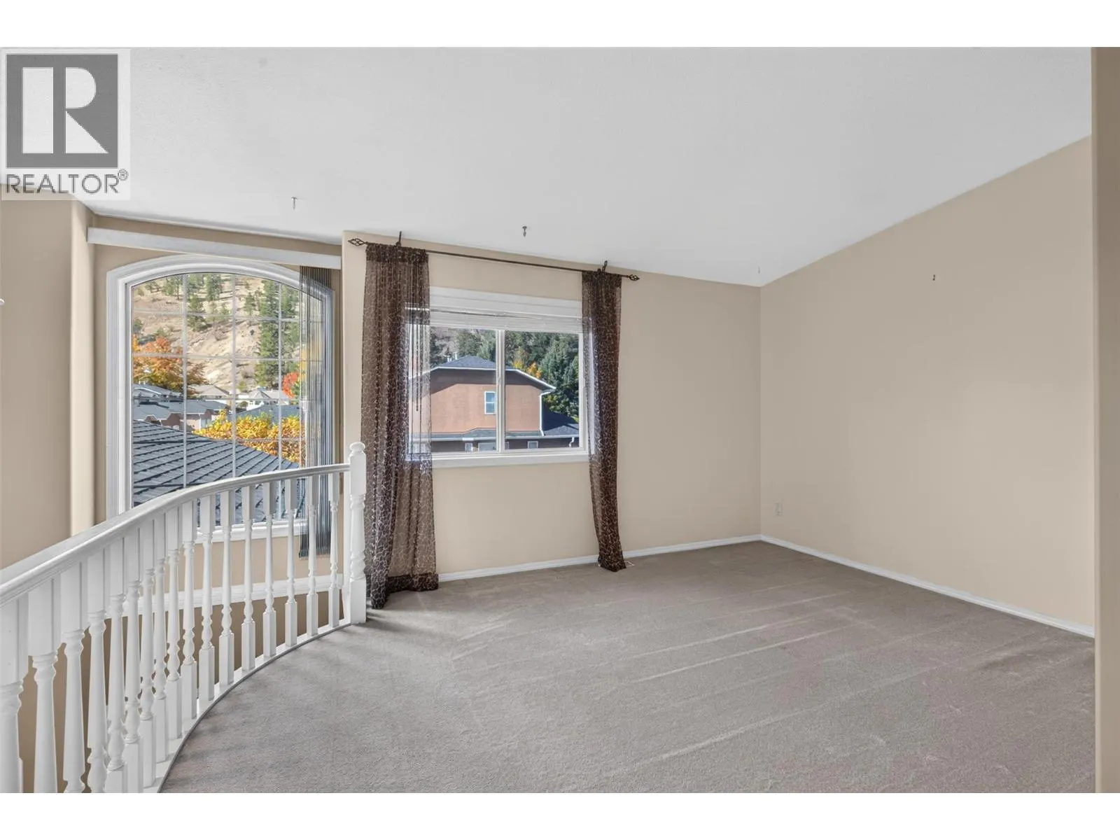 535 Glenmeadows Road Unit# 16
