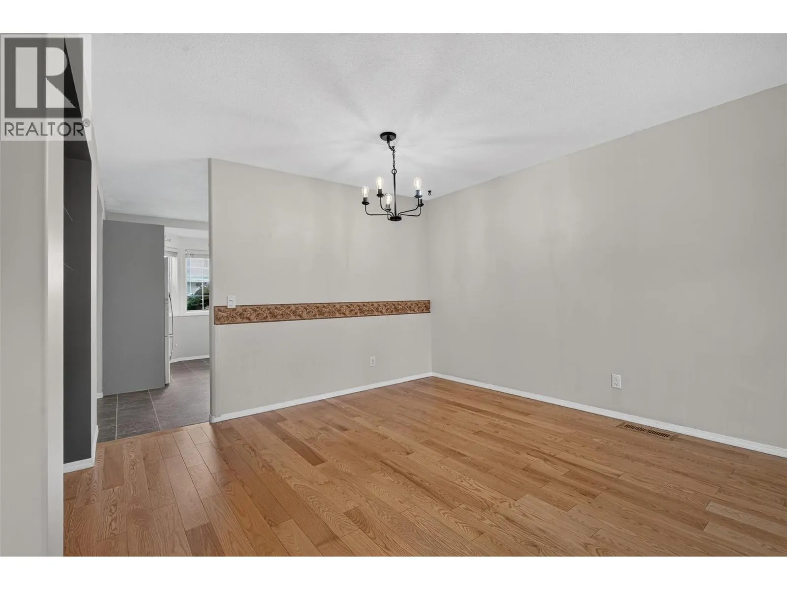 535 Glenmeadows Road Unit# 16