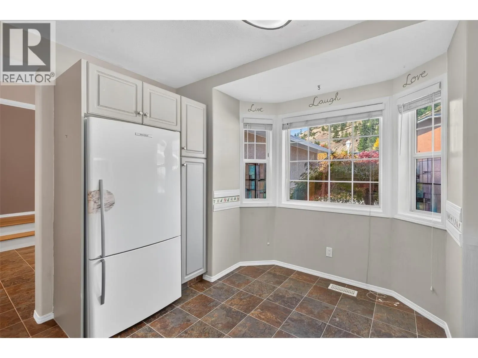 535 Glenmeadows Road Unit# 16