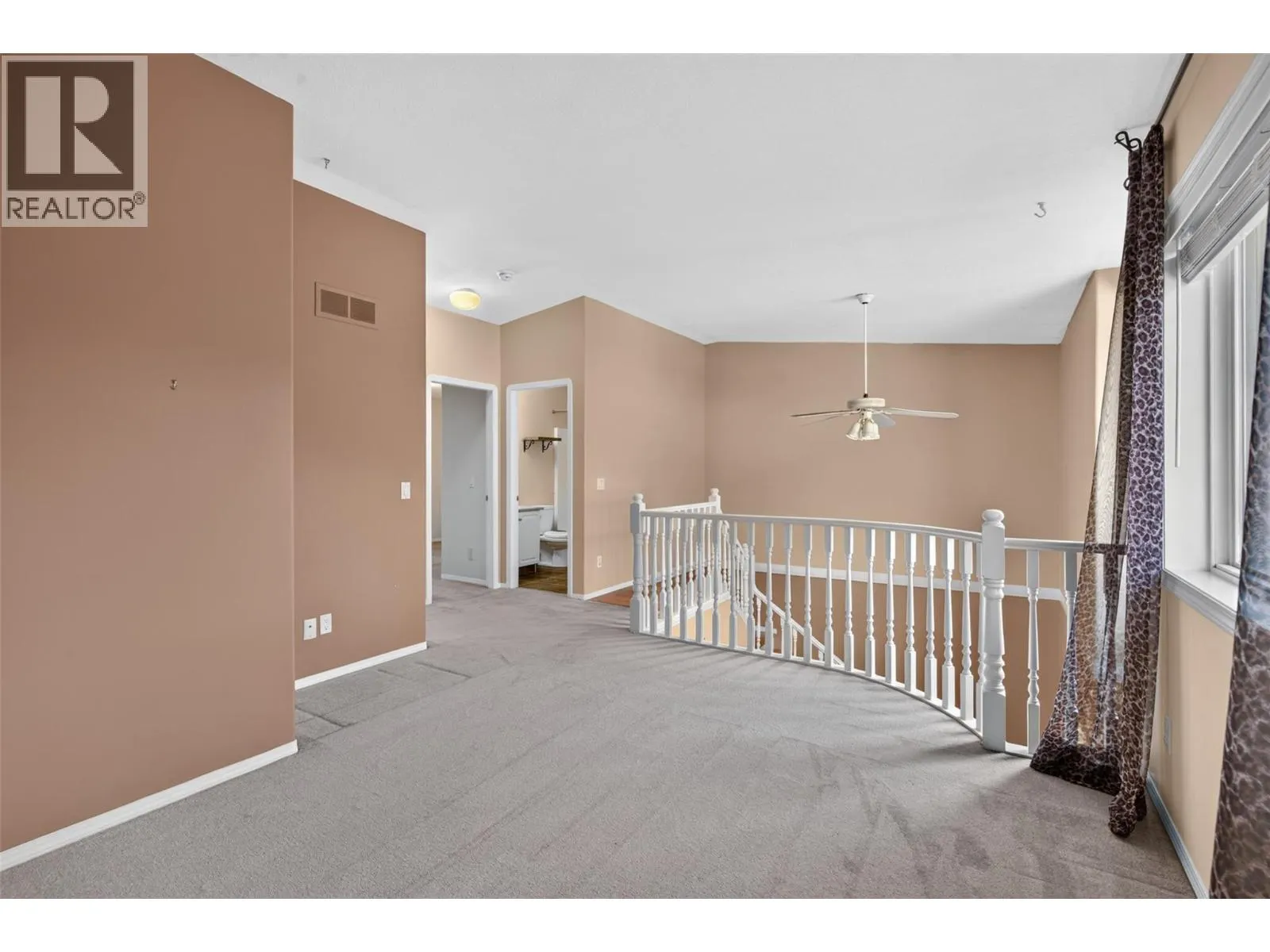 535 Glenmeadows Road Unit# 16