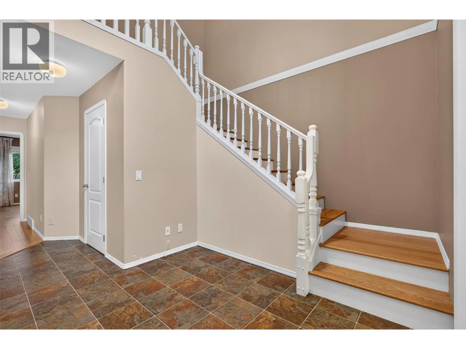535 Glenmeadows Road Unit# 16