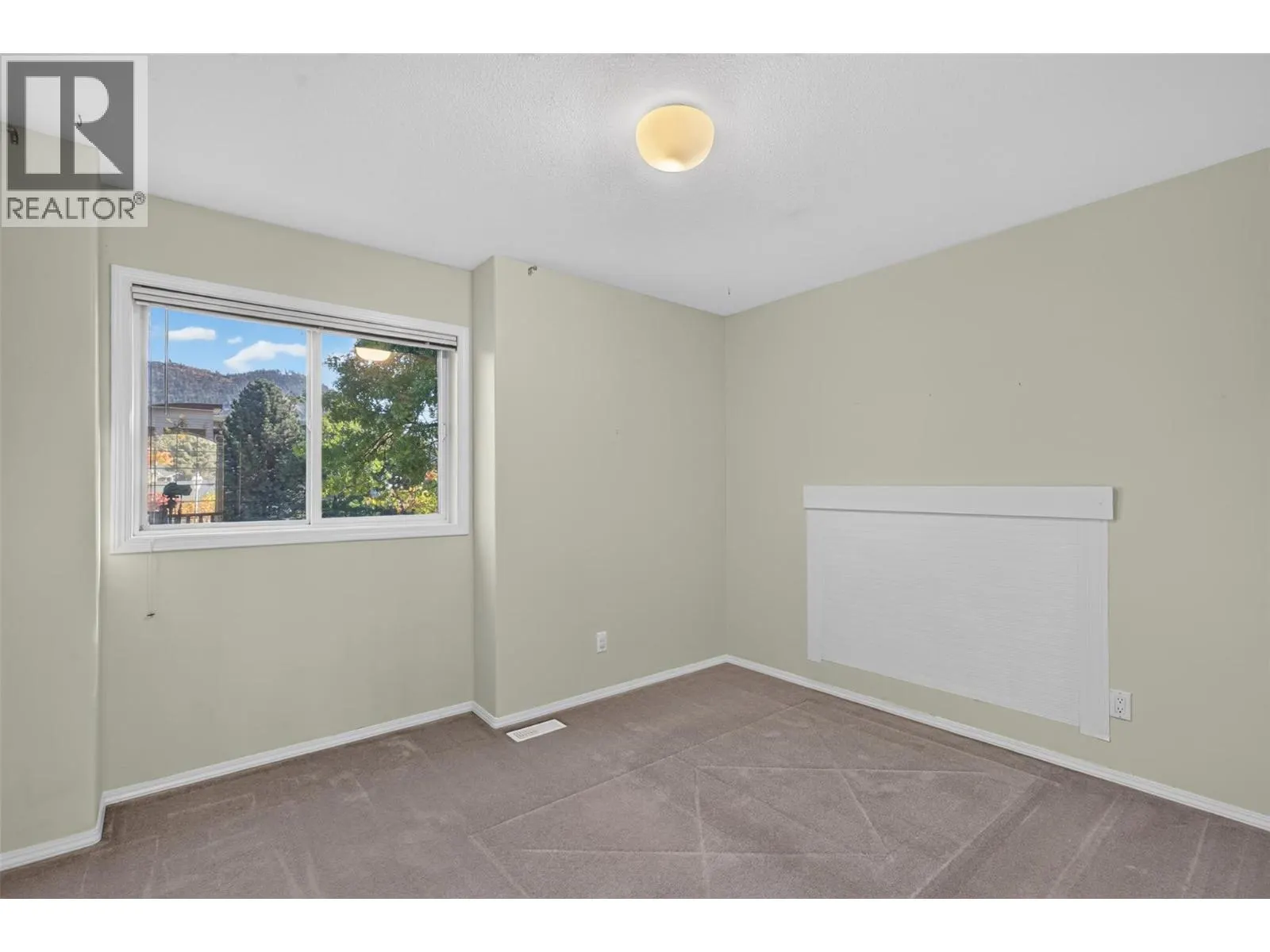 535 Glenmeadows Road Unit# 16
