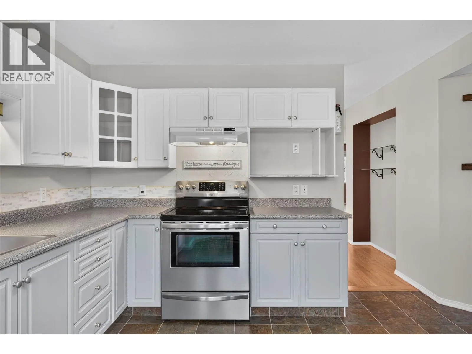 535 Glenmeadows Road Unit# 16