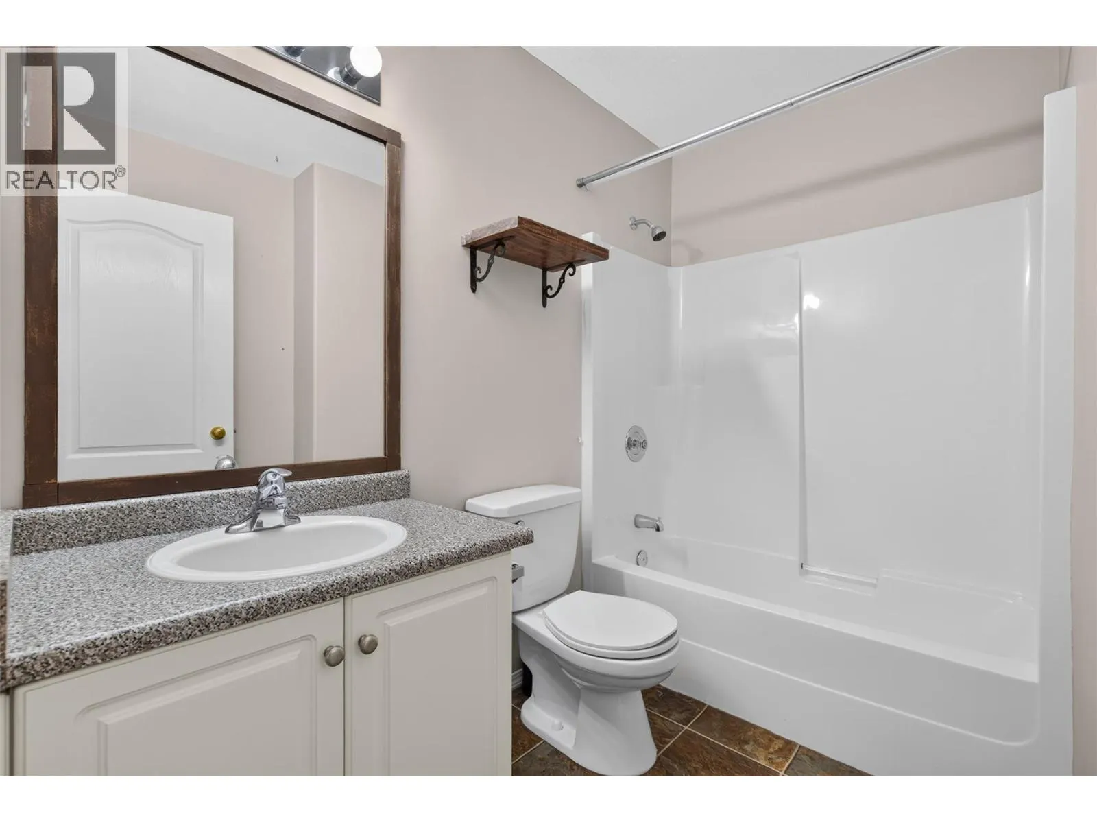 535 Glenmeadows Road Unit# 16