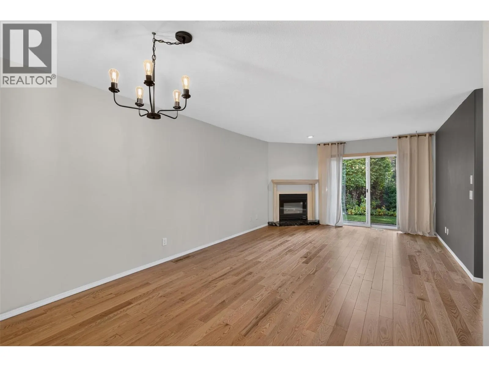535 Glenmeadows Road Unit# 16