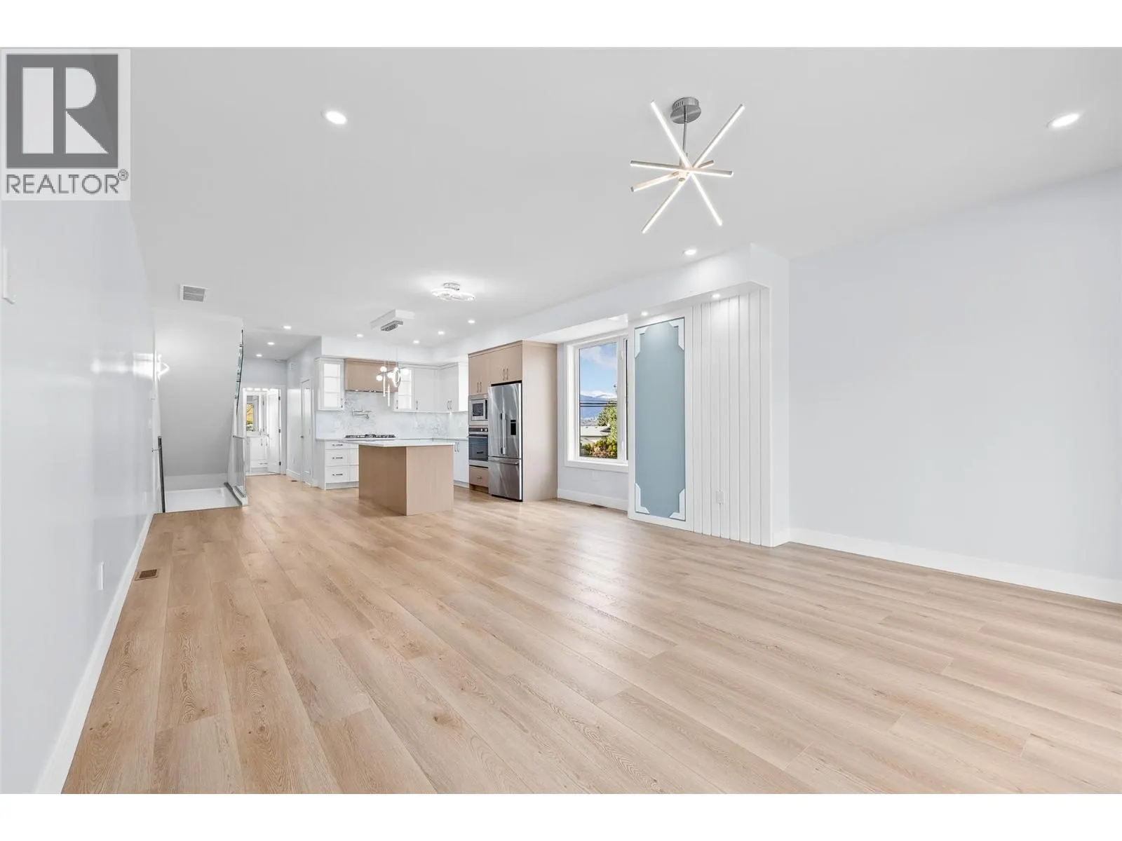 4563 Gordon Drive