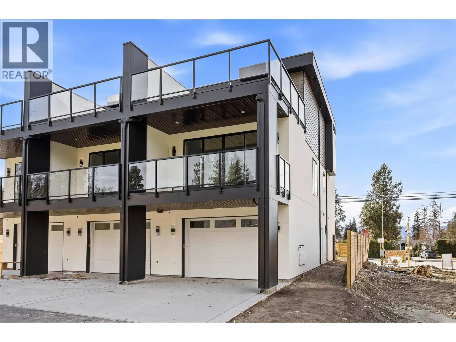 4563 Gordon Drive